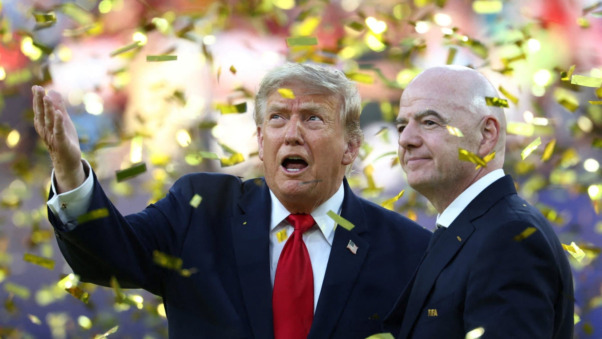 El presidente de EUA, Donald Trump, y Gianni Infantino, dirigente de la FIFA