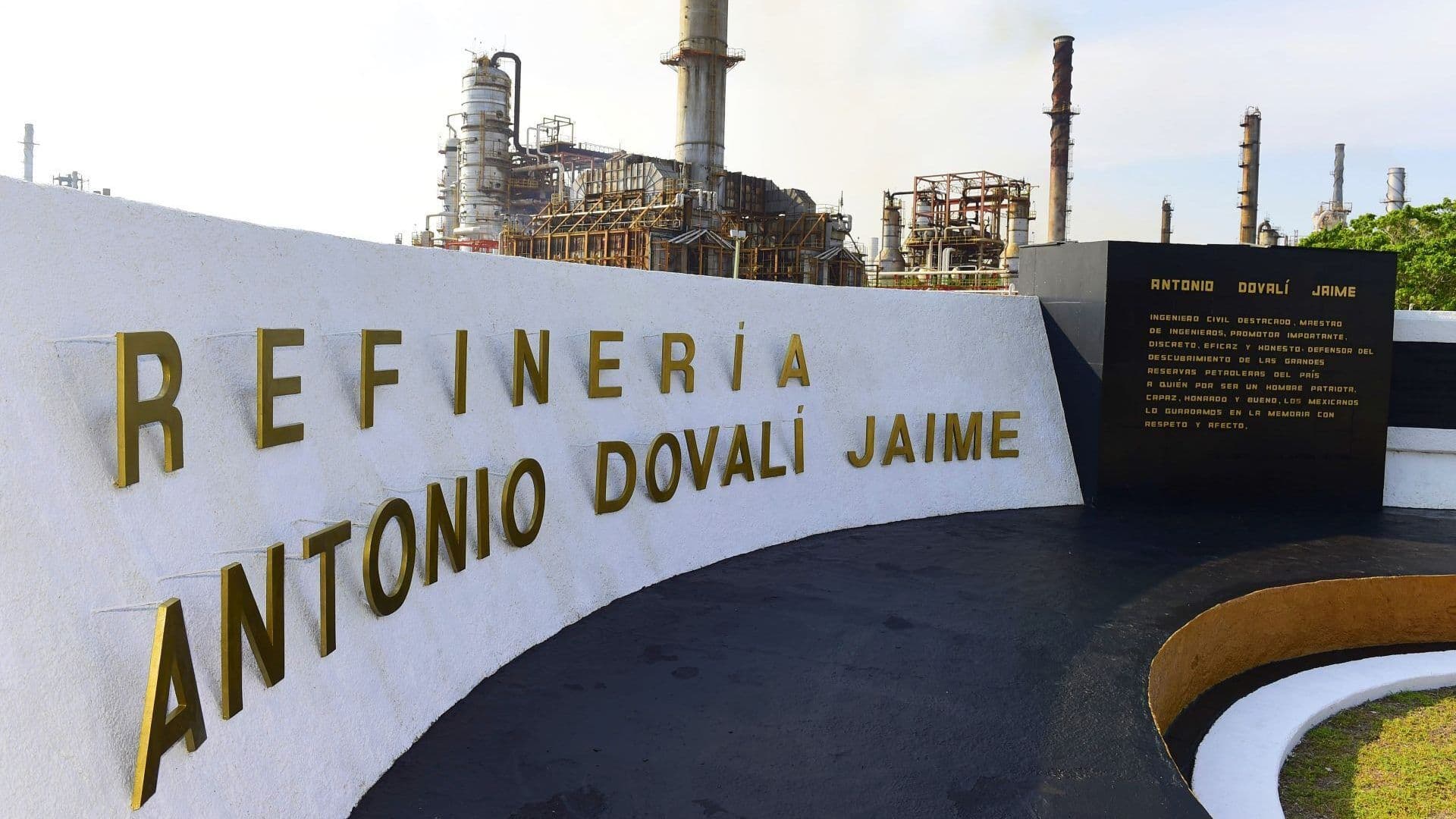 La refinería "Antonio Dovalí Jaime” en Salina Cruz, Oaxaca