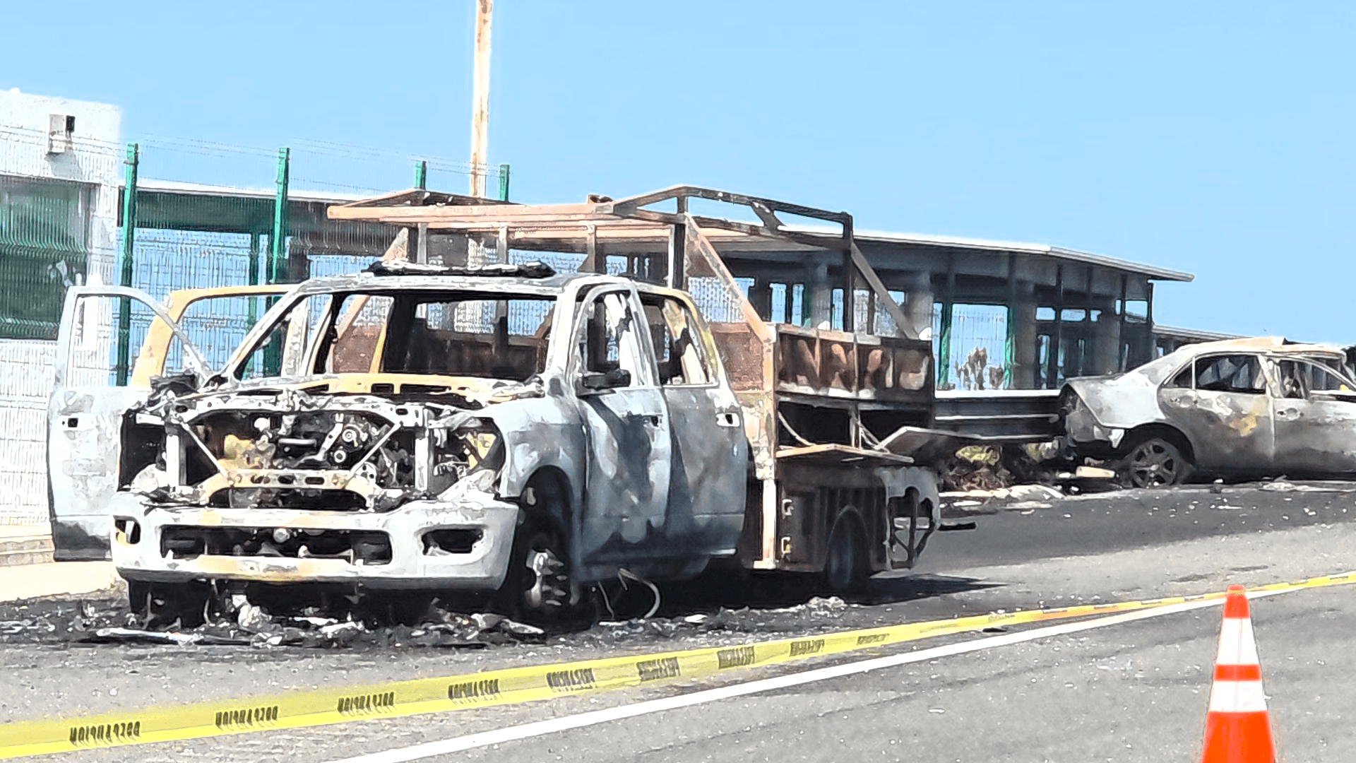 Incendio Tras Choque Deja una Mujer sin Vida y un Hombre con Quemaduras en Tijuana