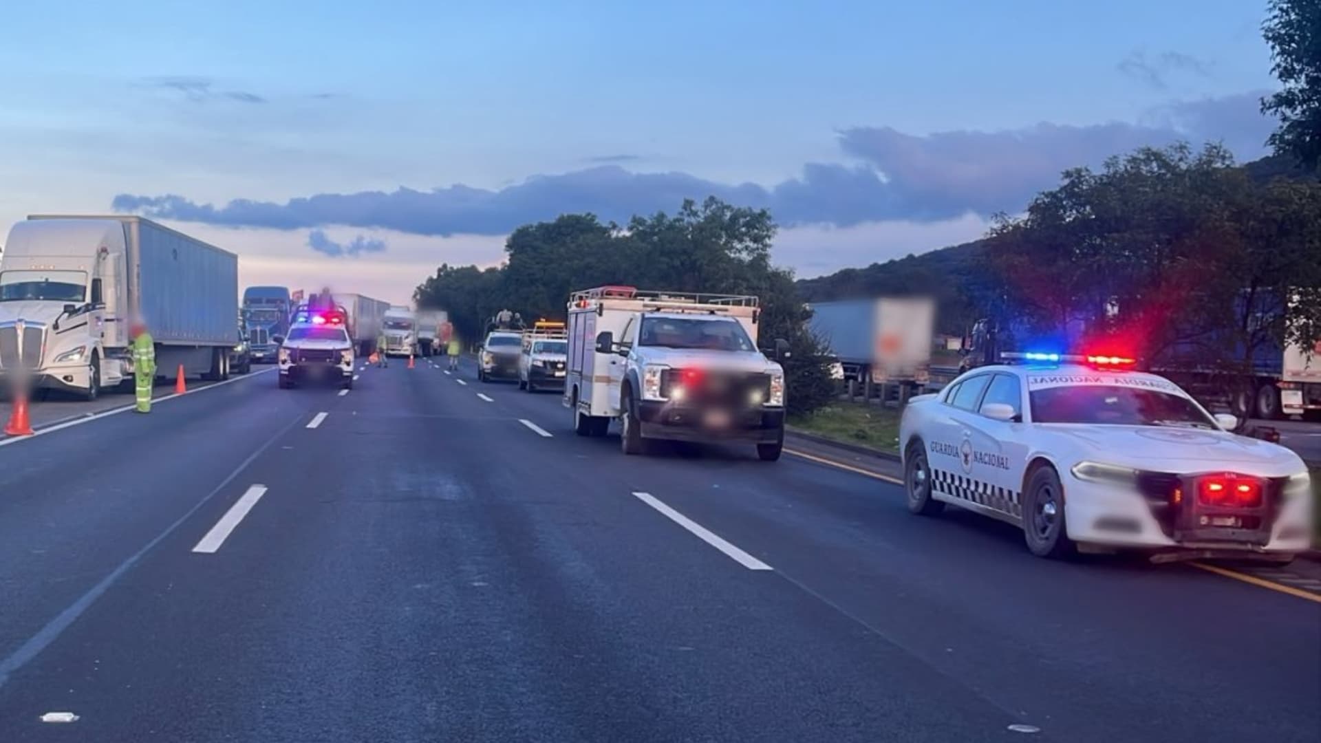 Accidente en el kilómetro 107 de la autopista México-Querétaro