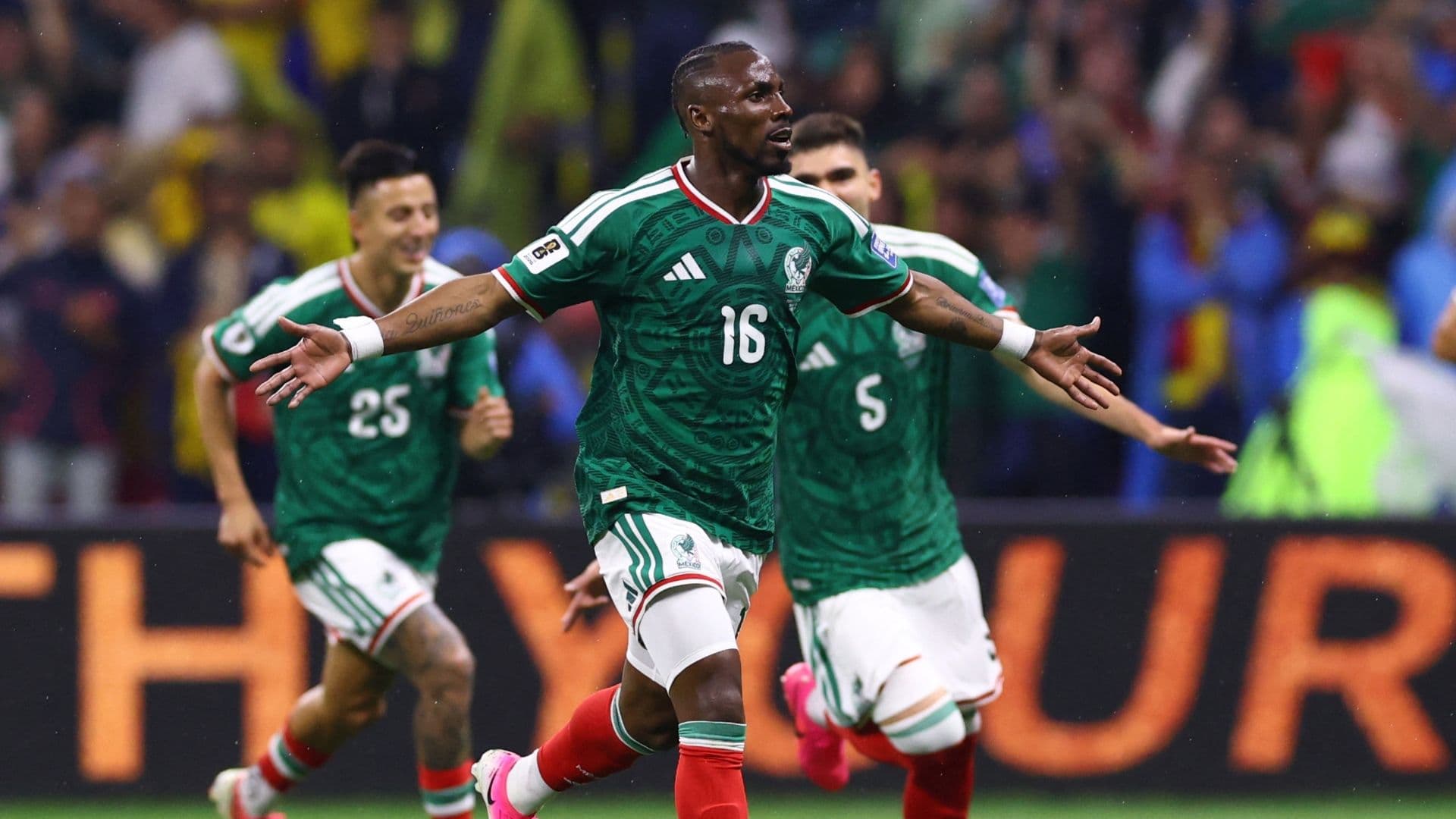 ¿De Qué Pais es Julián Quiñones? El Naturalizado que Defiende a la Selección Mexicana
