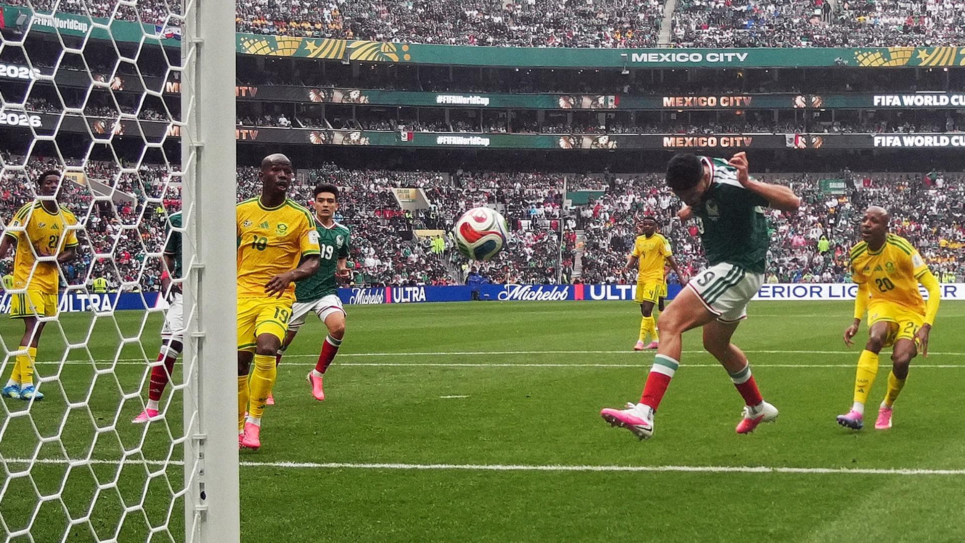Raúl Jiménez es un referente de la Selección Mexicana.