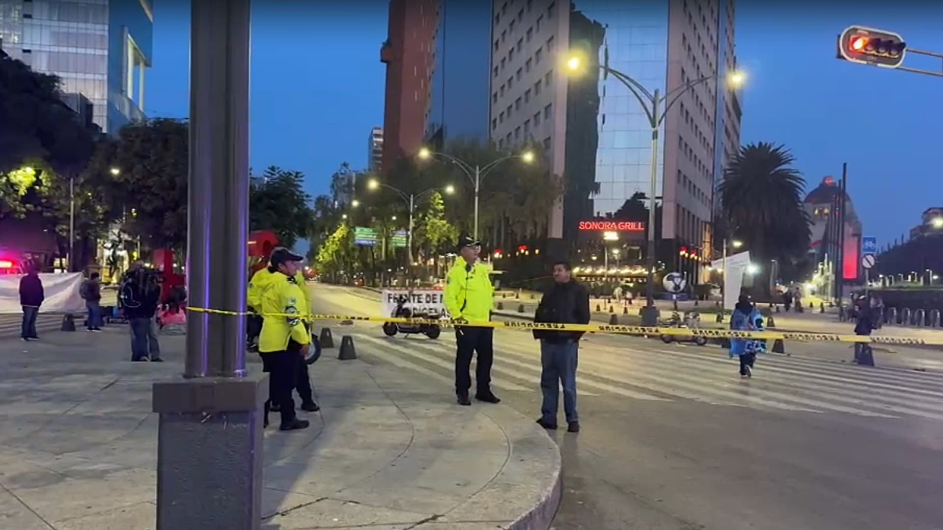 Bloqueo en Paseo de la Reforma la mañana del 23 de julio de 2026. Foto: N+