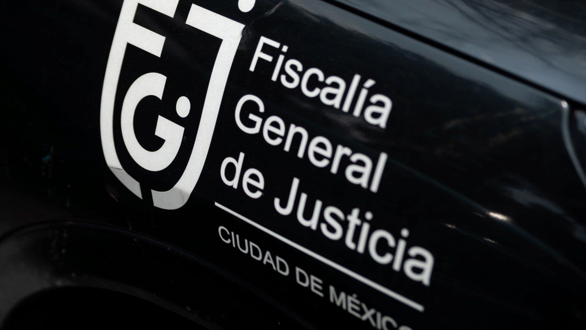 Patrulla de la Fiscalía CDMX en calles de la Ciudad de México. Foto N+
