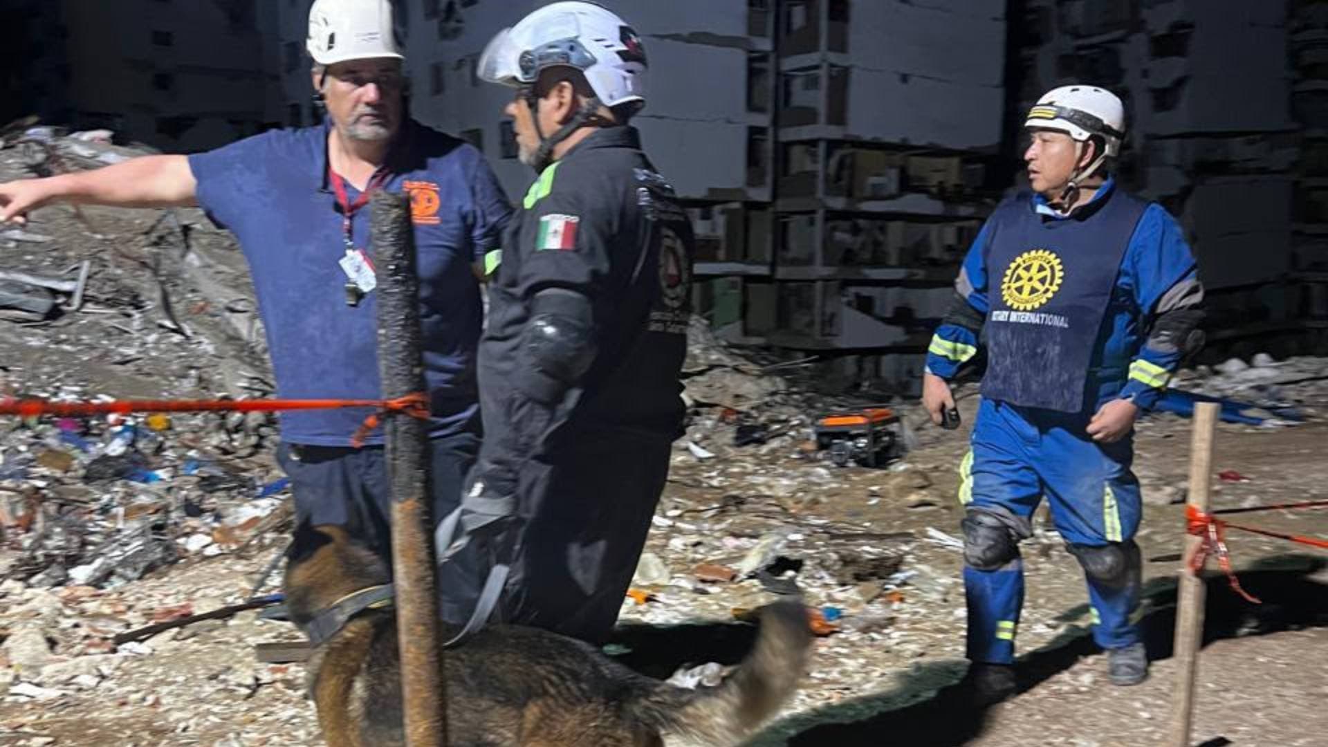 Regresan Como Héroes Rescatistas de Santa Catarina Tras Misión Humanitaria en Venezuela