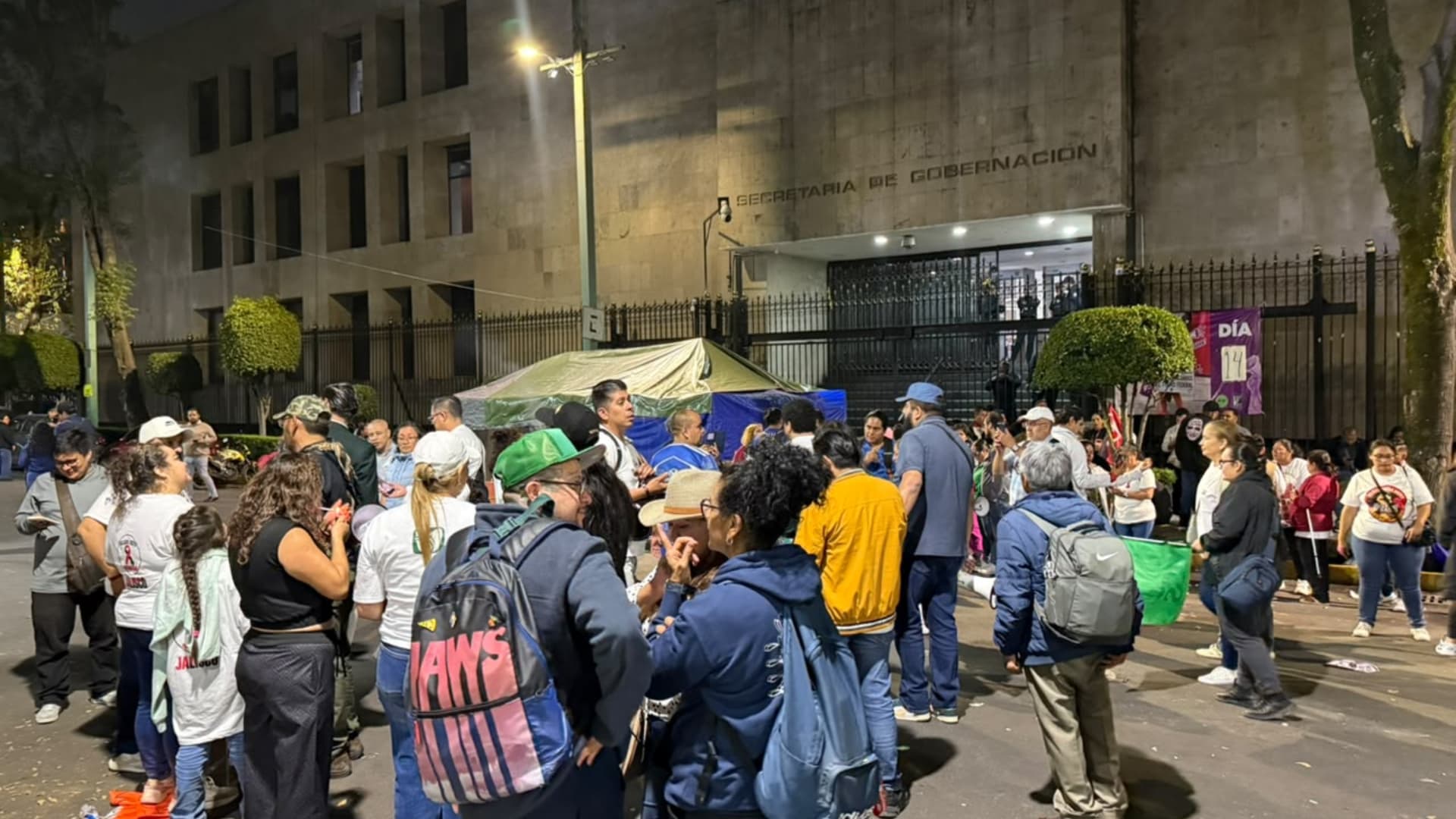 Los trabajadores del IMSS se reunieron en la Secretaría de Gobernación