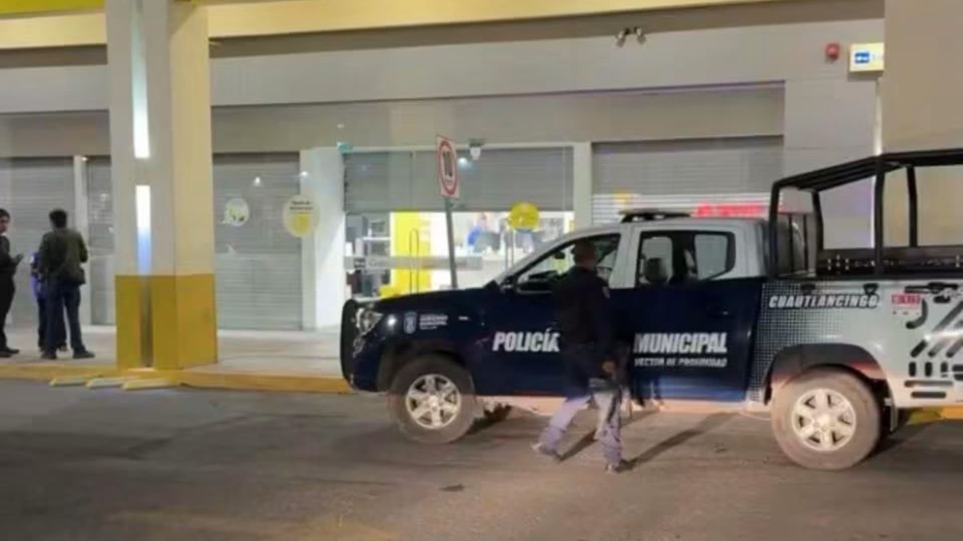 Uno de los ladrones fue capturado después del operativo.