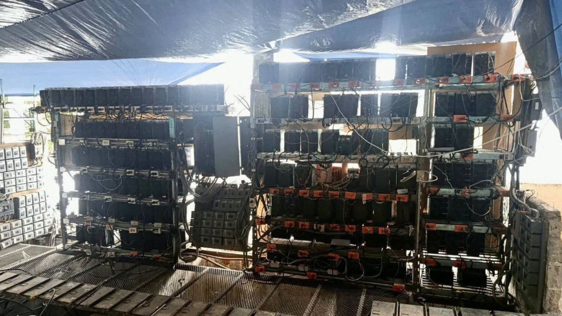 Descubireron granjas de criptomonedas en Juan Galindo y Tlaola.