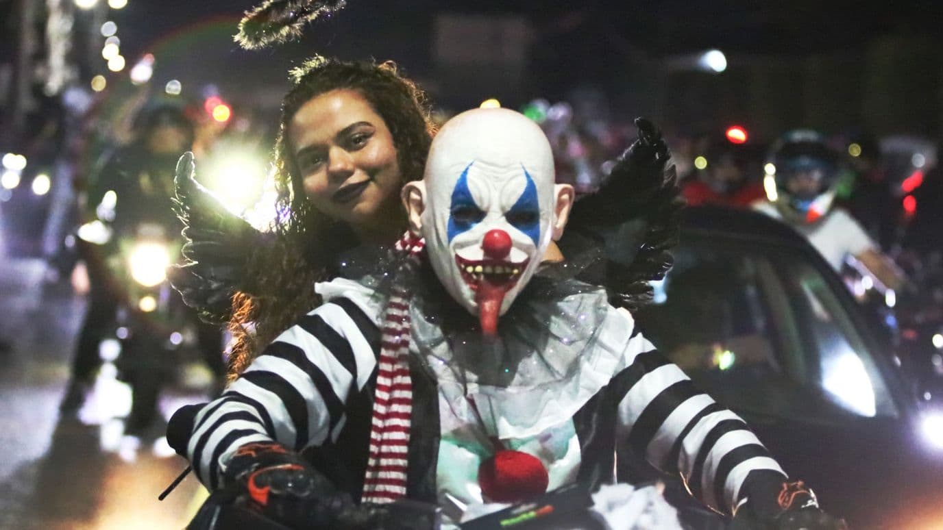 Los participantes usaron máscaras y disfraces