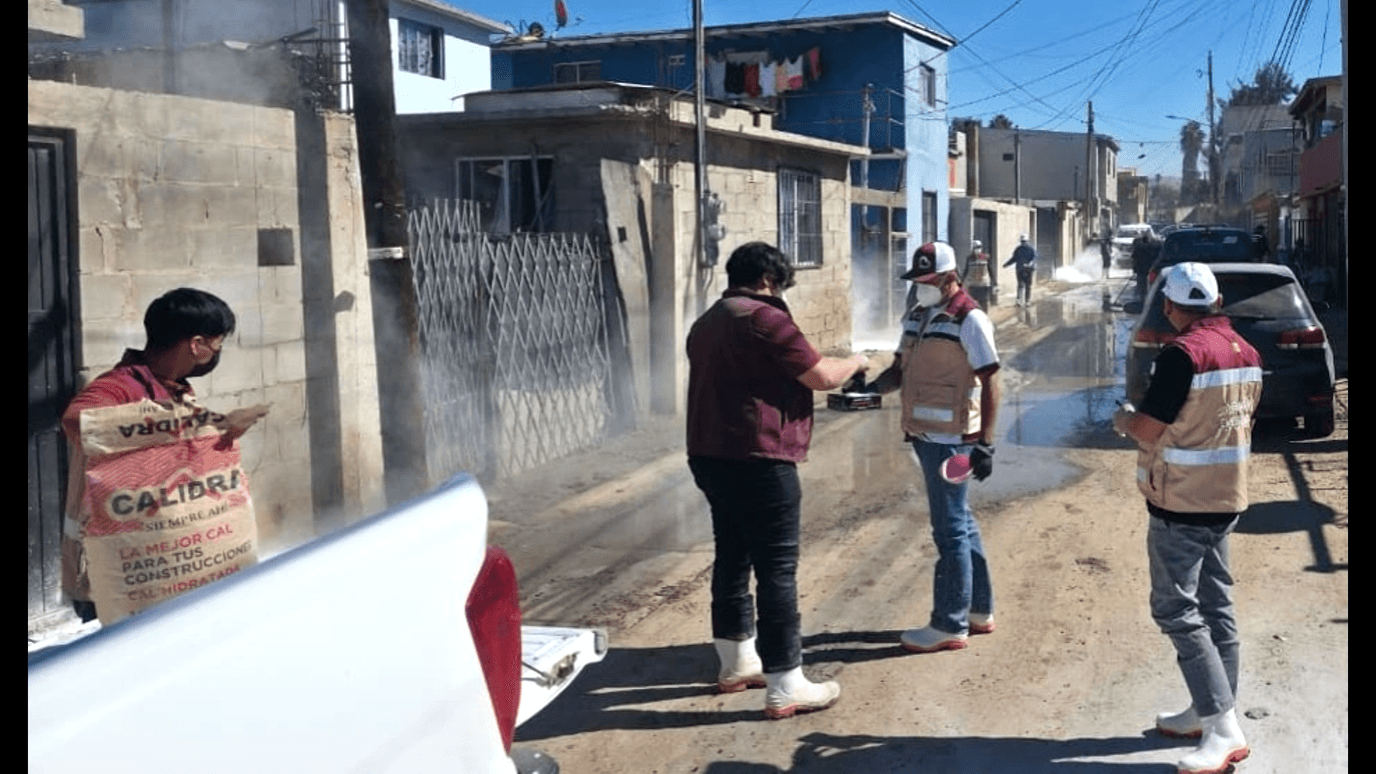 COEPRIS Realiza Jornadas de Saneamiento en Colonias de Ensenada Tras Tormenta Rachel