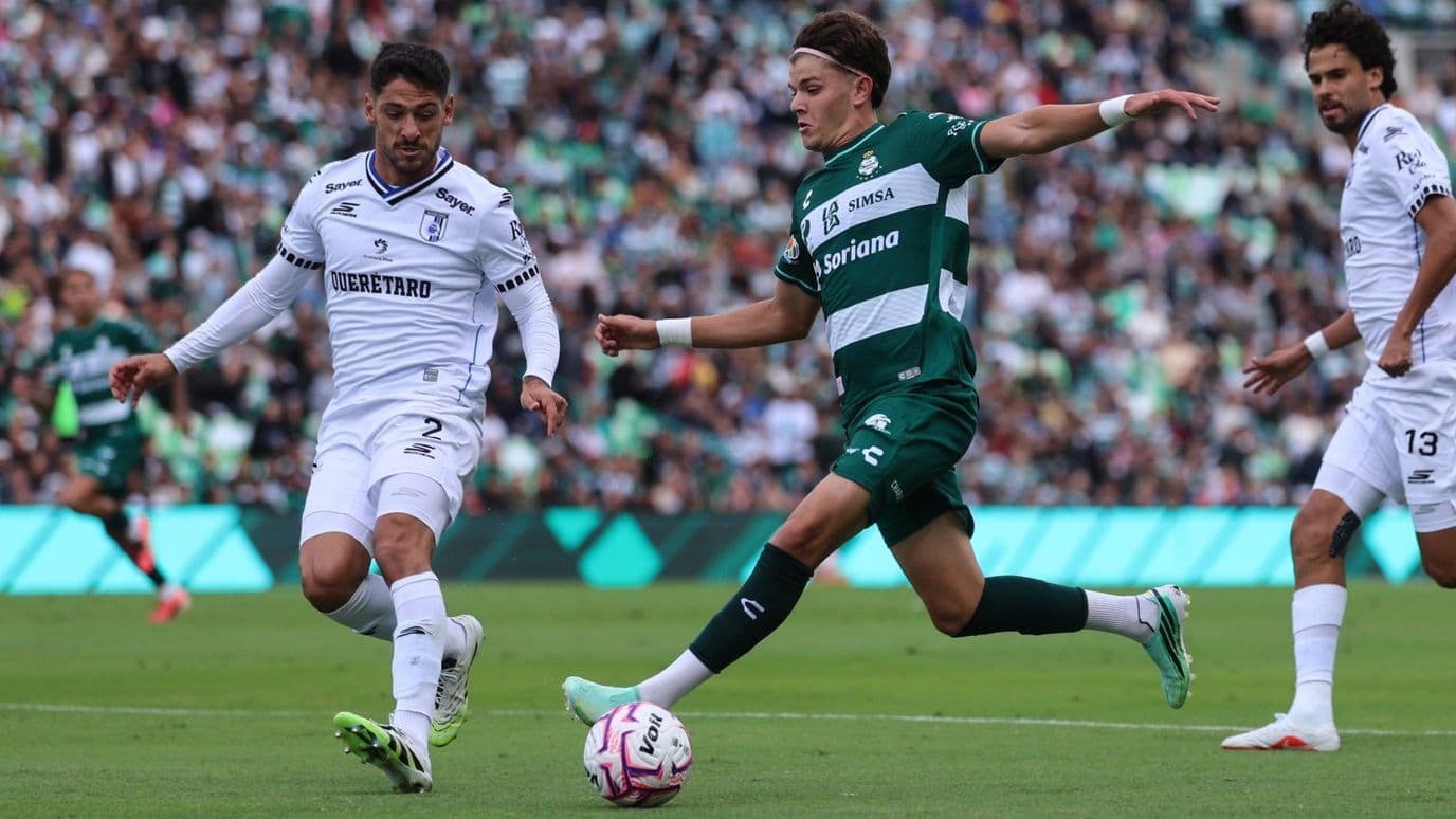 Santos Laguna Golea al Querétaro: Brilla Tahiel Jiménez con Tres Anotaciones