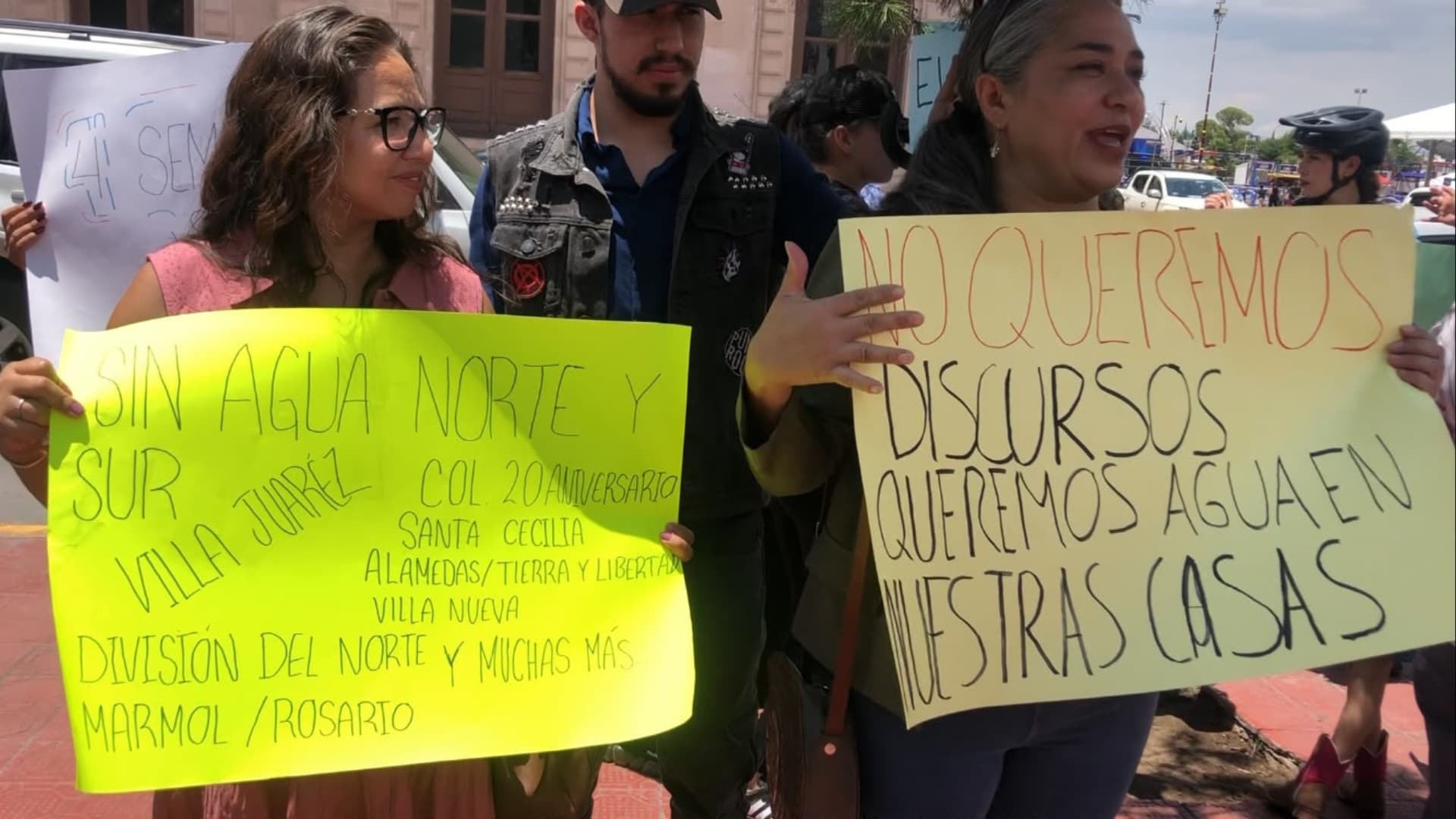 Protestan Frente a Palacio de Gobierno por Falta de Agua en Diversas Colonias de Chihuahua