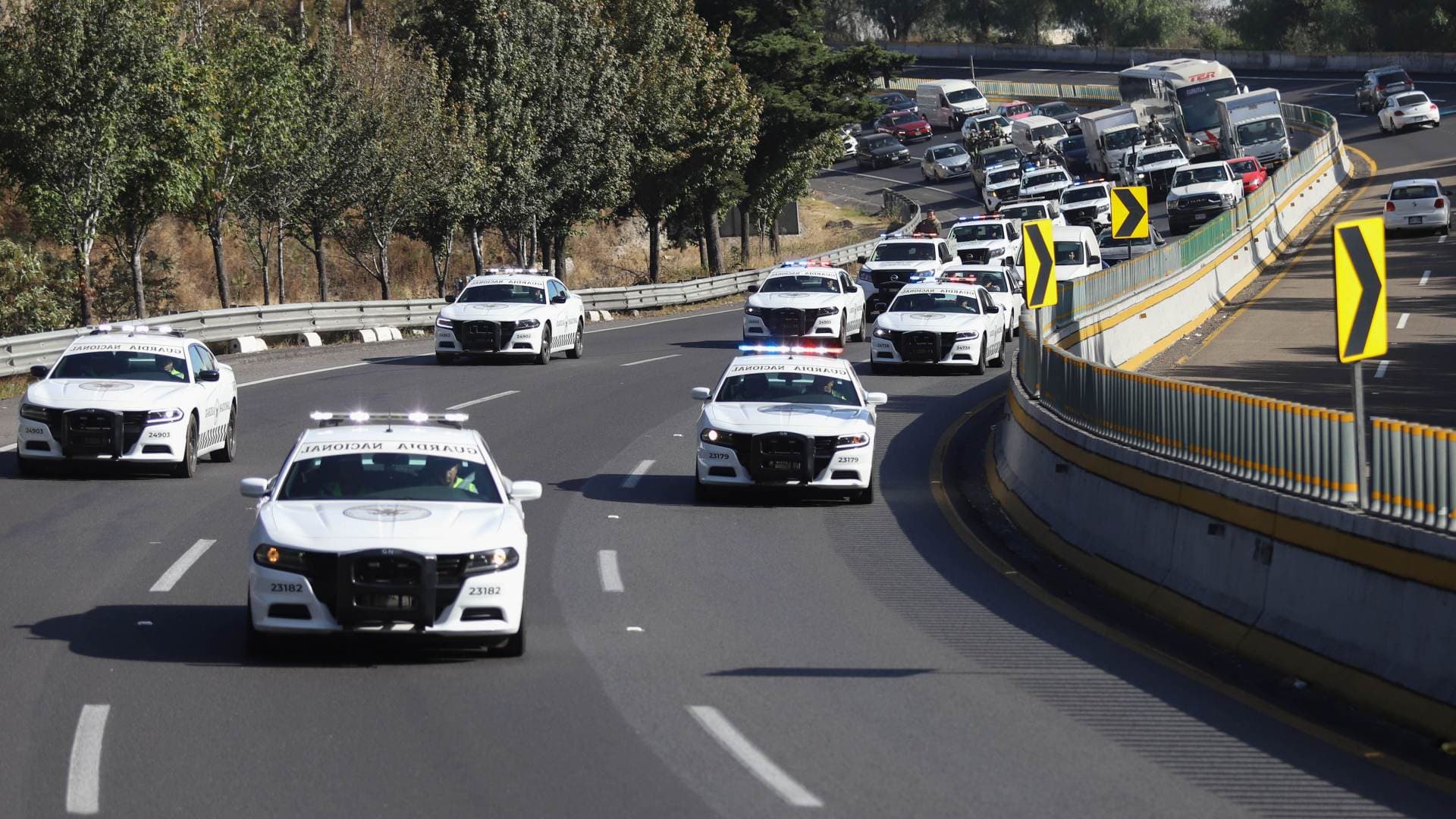 Patrullas de la Guardia Nacional vigilan la carretera a Cuernavaca en diciembre 2024. Foto: Cuartoscuro | Archivo