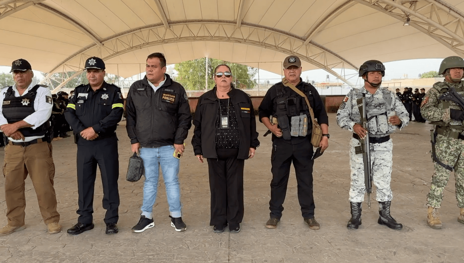 Autoridades de seguridad de Edomex, durante presentación.