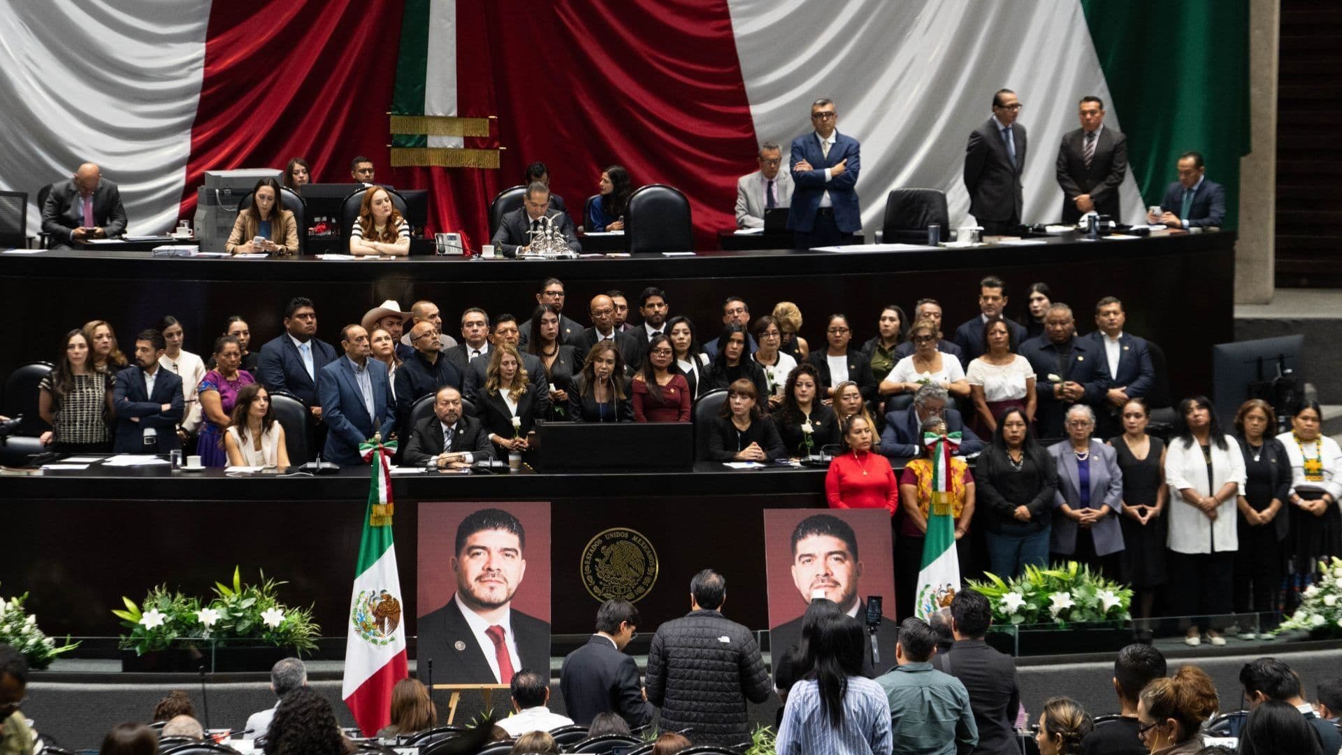 Homenaje para el diputado Zenyazen Escobar