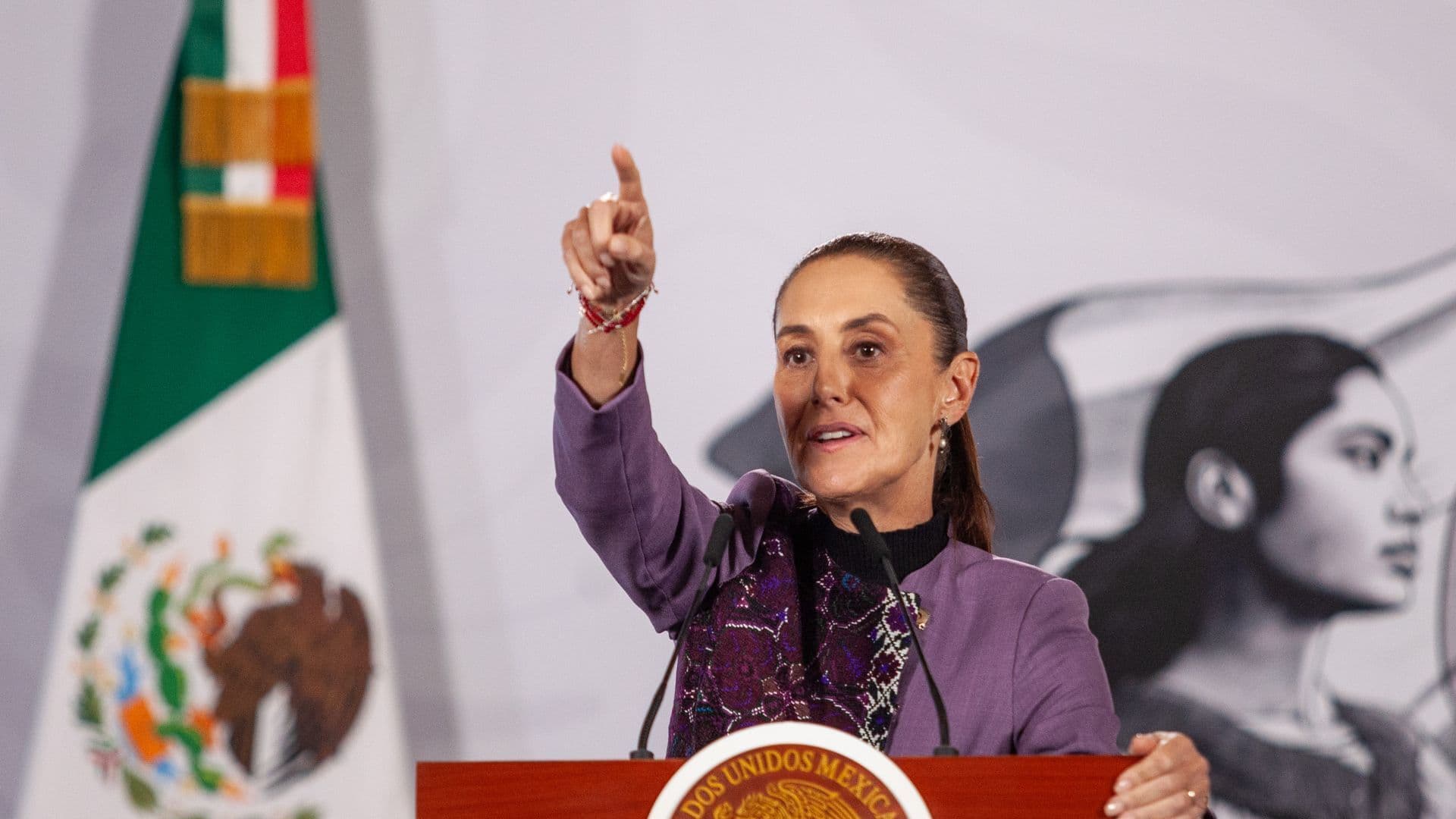 Claudia Sheinbaum, presidenta de México, en la conferencia mañanera del 25 de agosto de 2026
