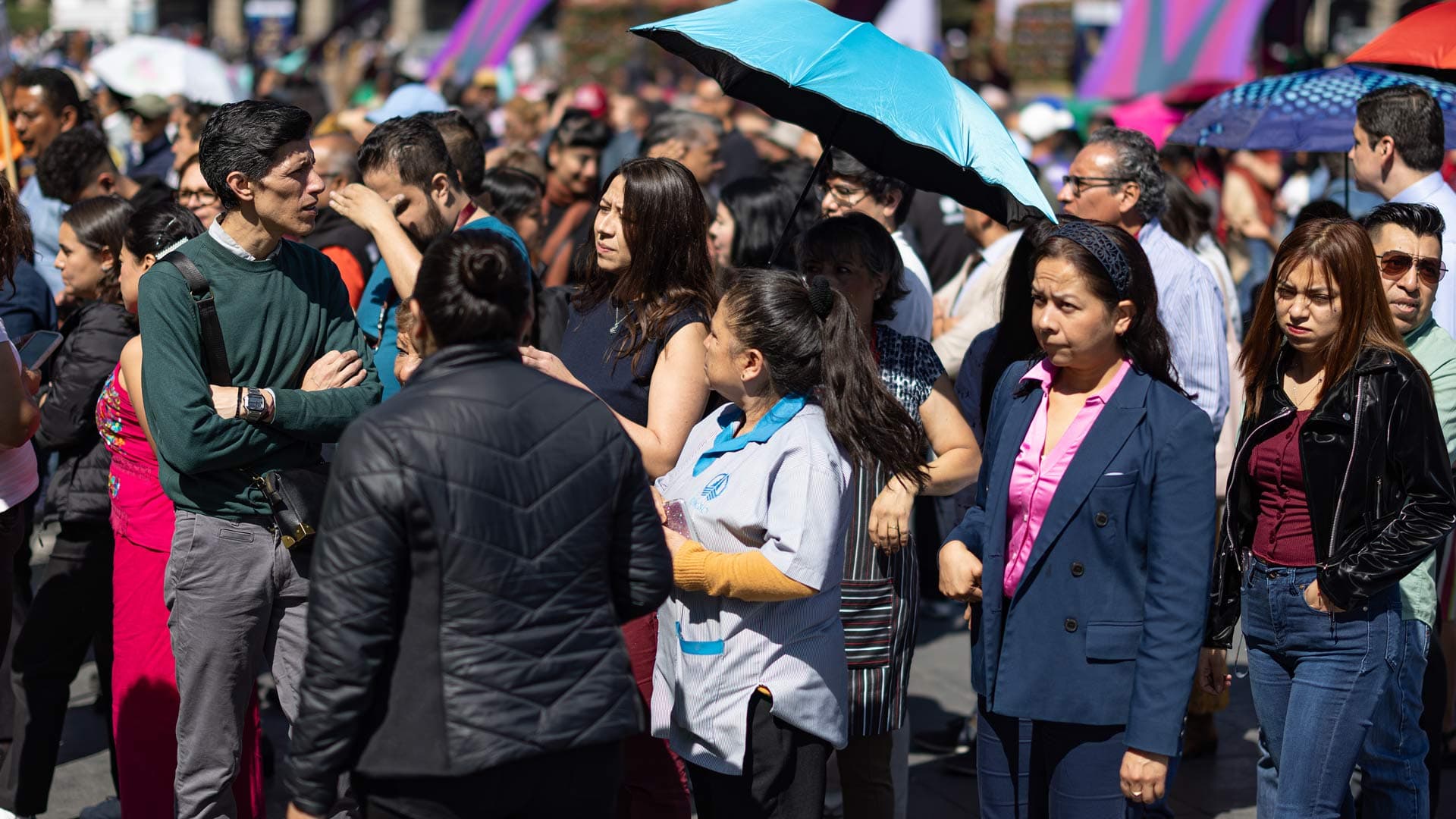 Personas haciendo un simulacro.