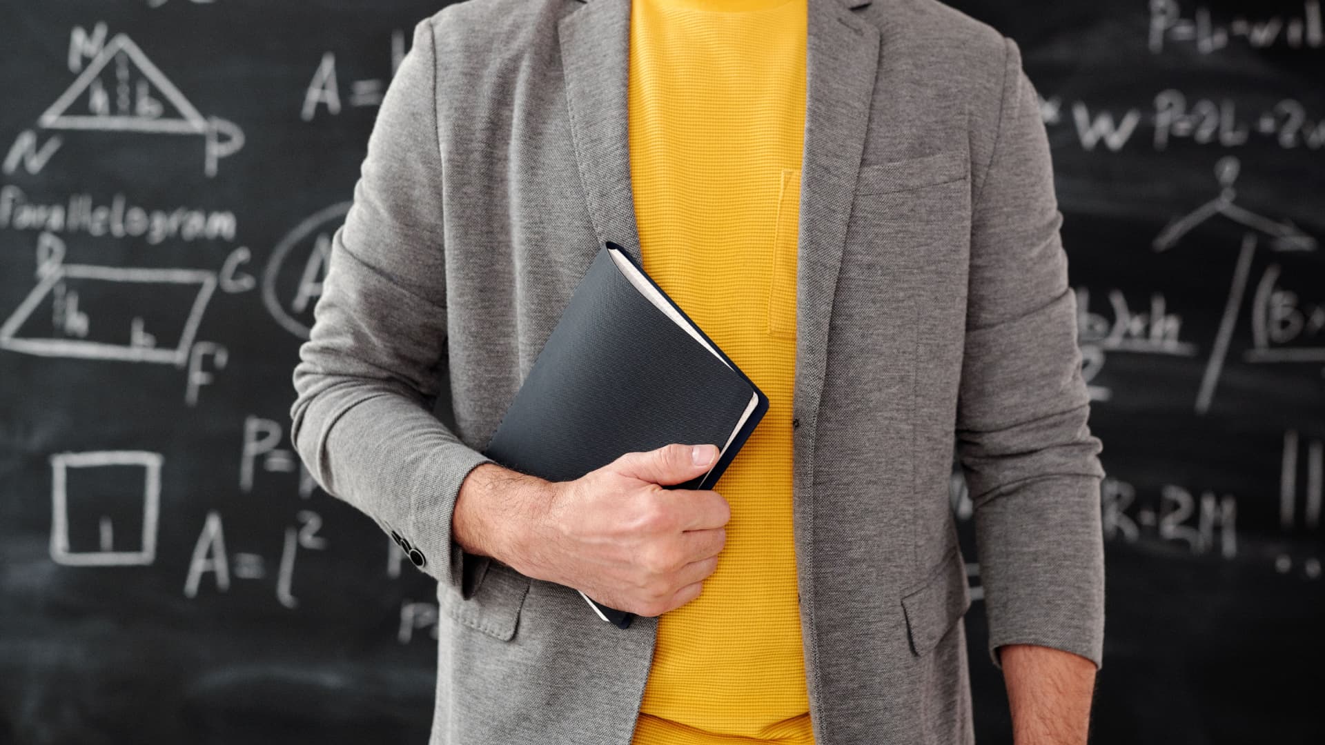 Suspenderán Actividades para Trabajadores de la Educación que Son Padres en Puebla