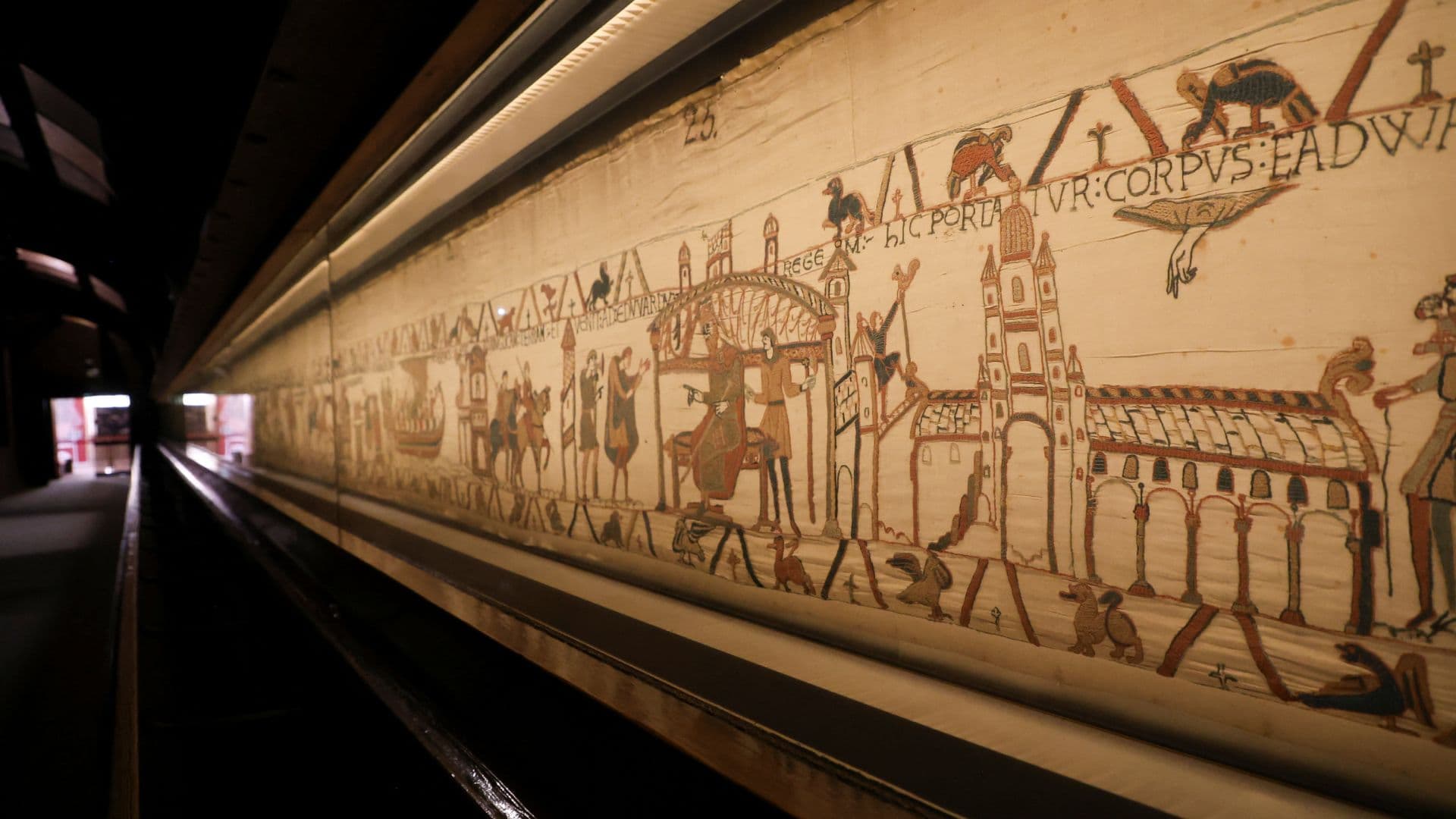 Un fragmento del tapiz de Bayeux que estará expuesto en el Museo Británico