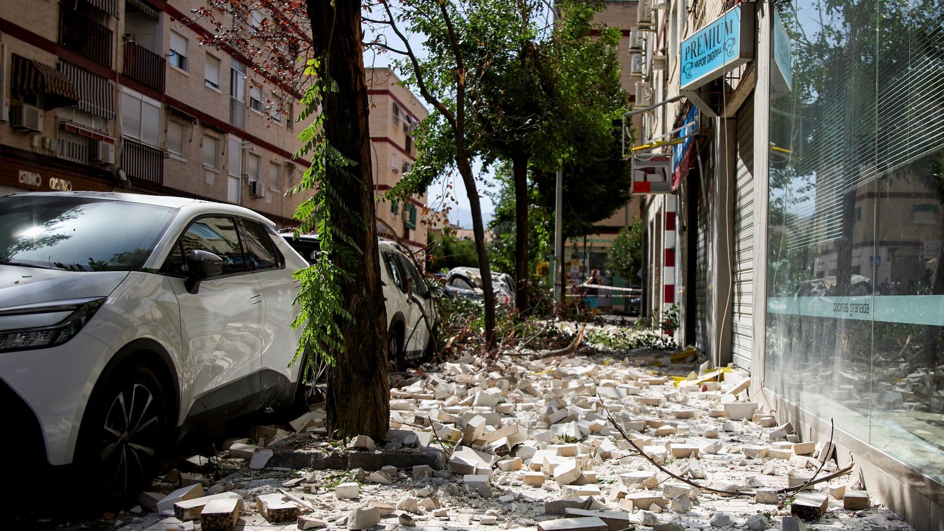 Derrumbes por el sismo de hoy en Granada, España