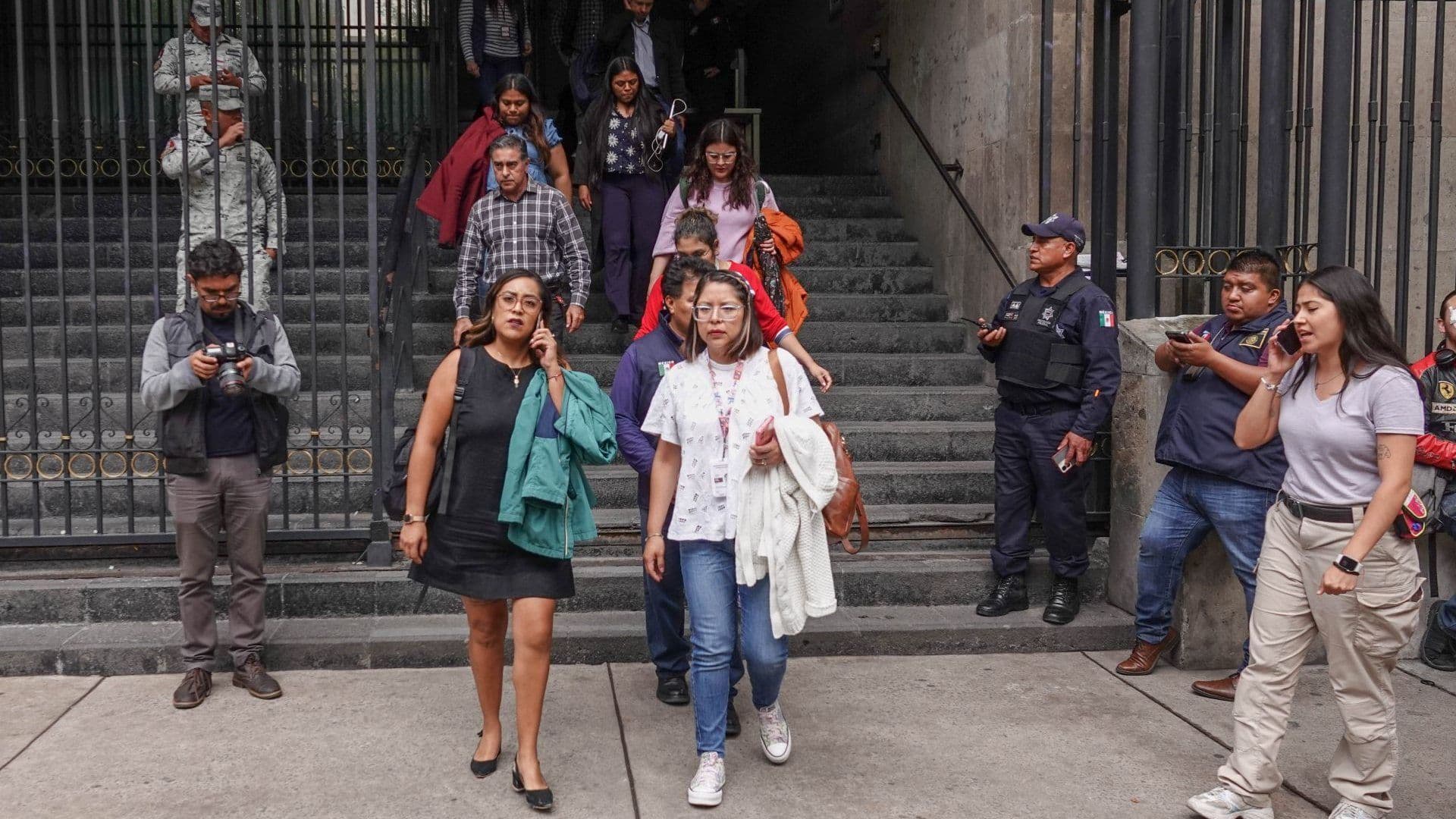 Dsalojo por sismo en la CDMX