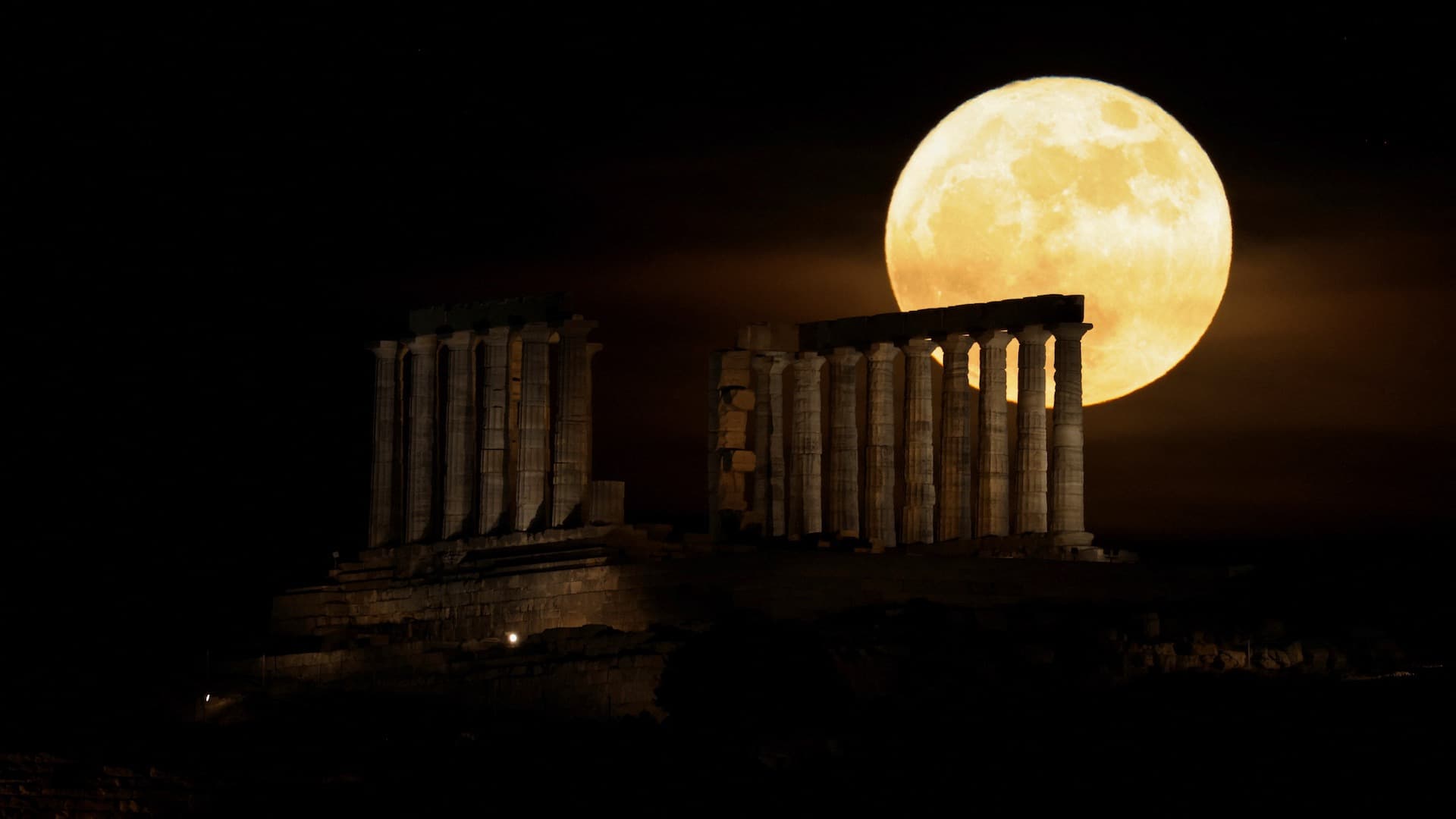 Luna llena en Grecia