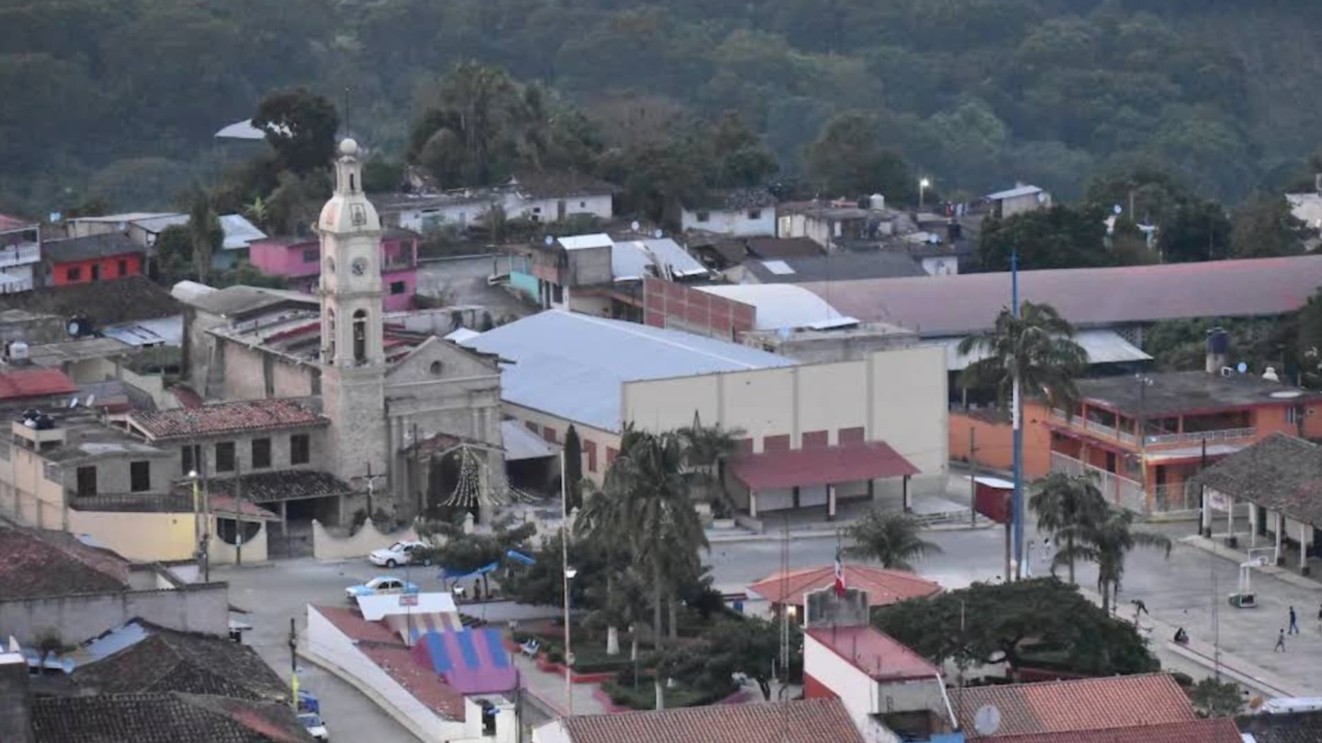 Dos mujeres localizadas sin vida en Tenampulco, Puebla.