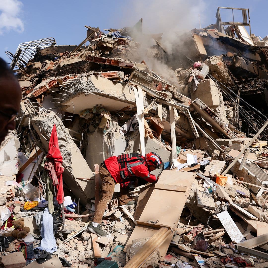 Derrumbe de edificio por terremotos en Venezuela