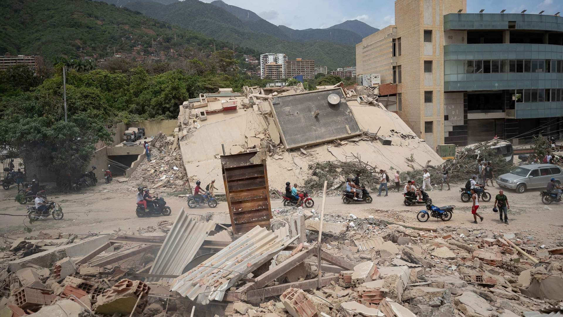 Cruz Roja Activa Línea para Contactar a Personas en Venezuela tras Terremotos