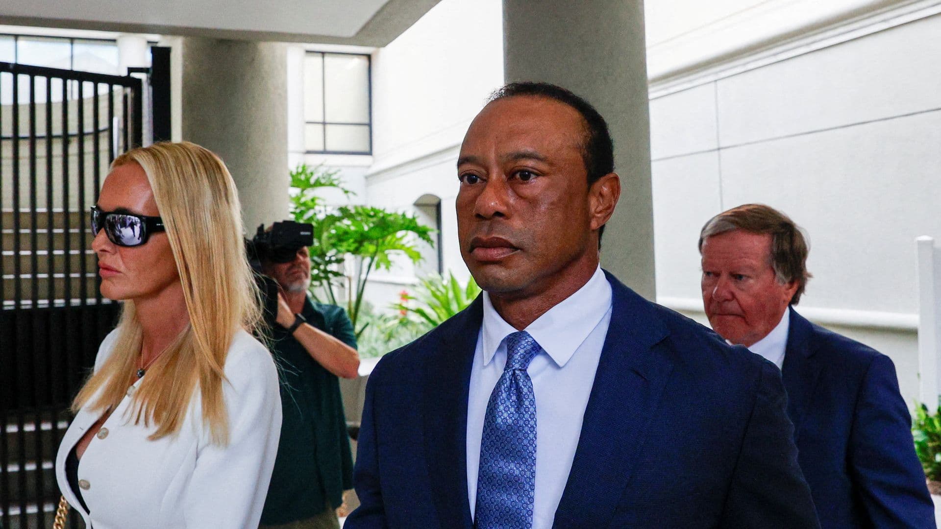 Tiger Woods en la audiencia por el accidente en Florida