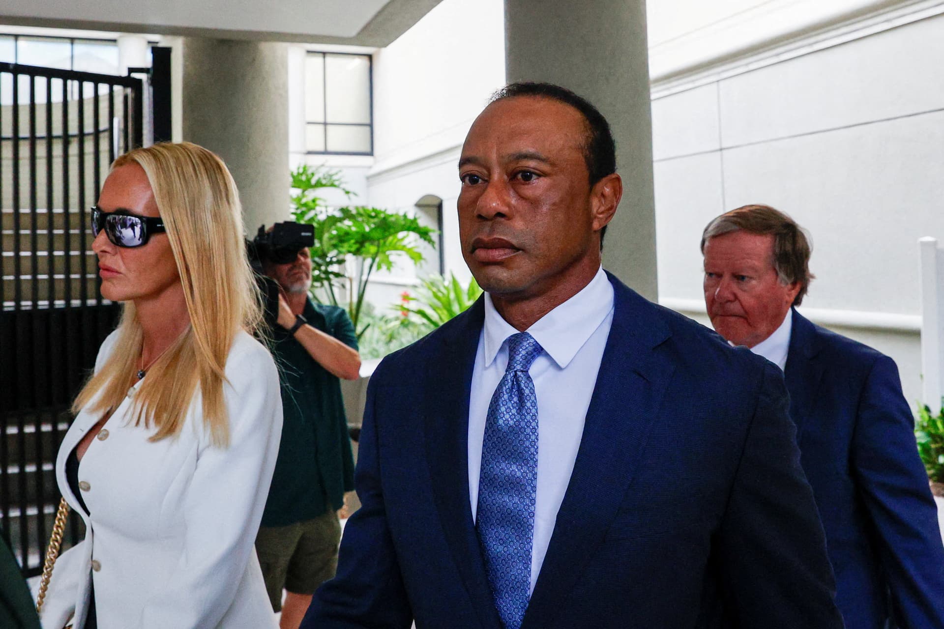 Tiger Woods en la audiencia por el accidente en Florida