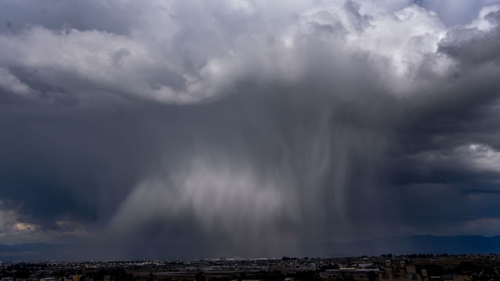 Tormenta en el Valle de México