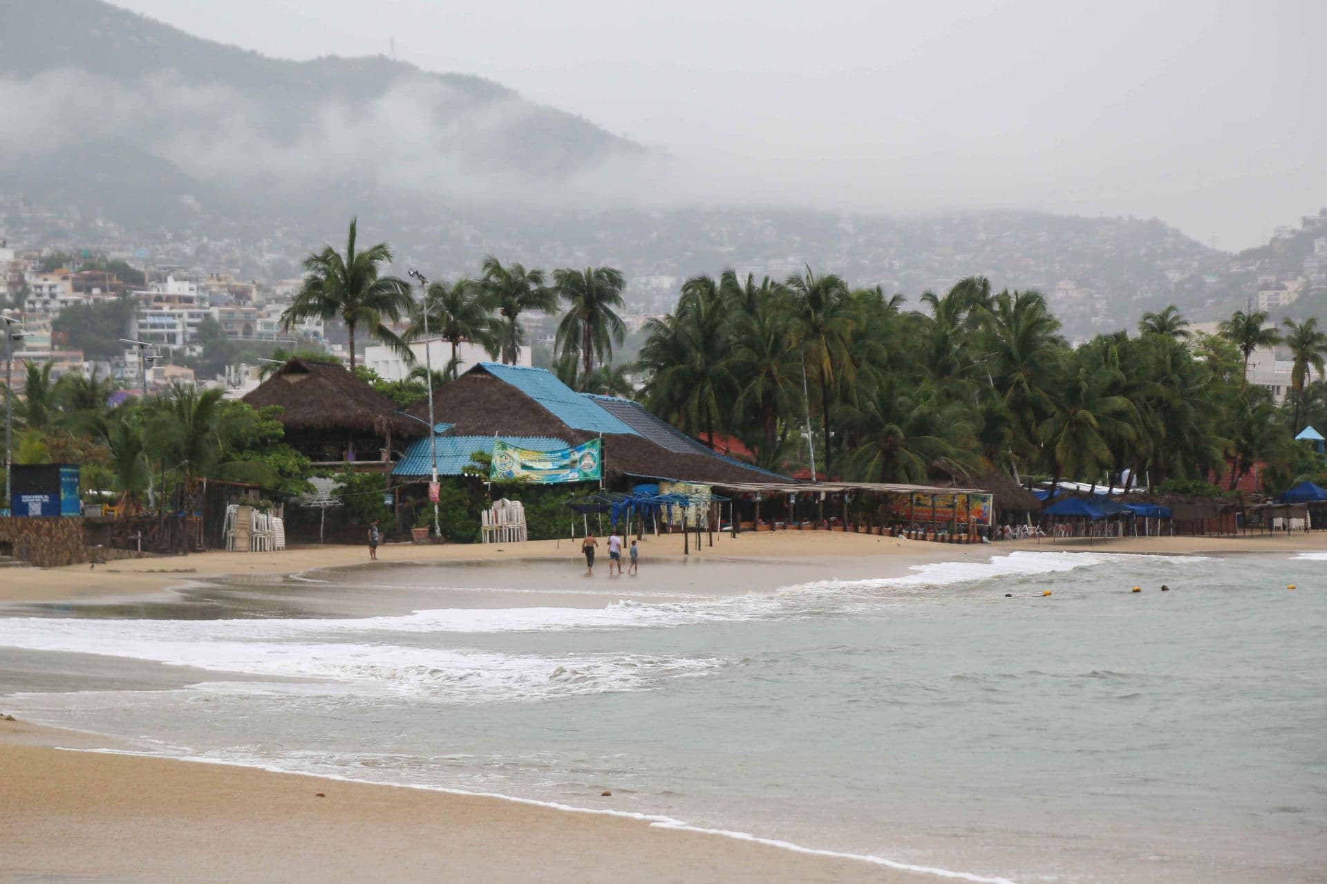 Efectos de tormenta tropical en Acapulco, Guerrero
