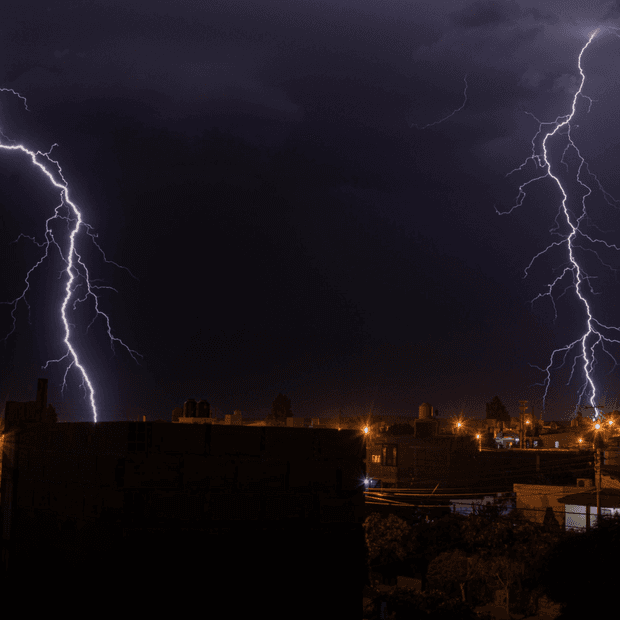 Tormenta sobre una ciudad