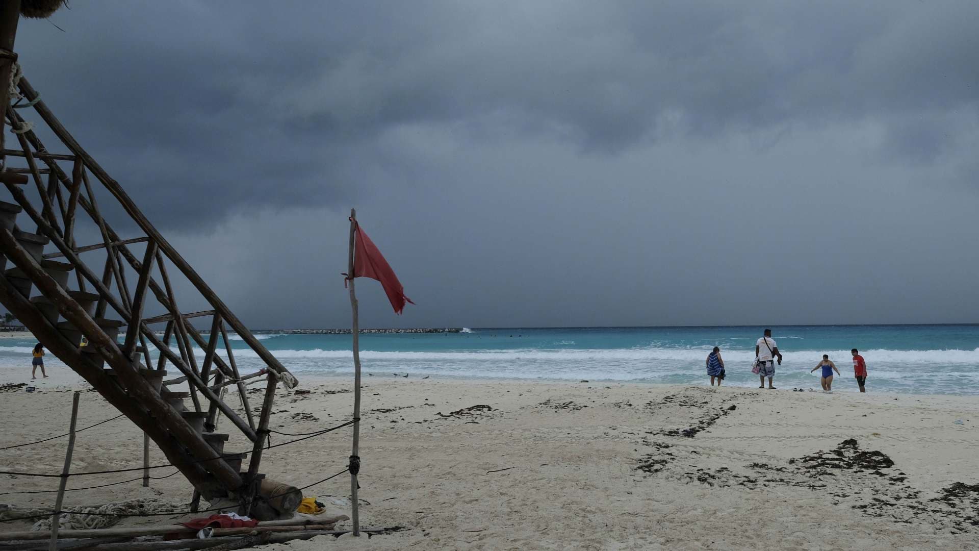Cielos nublados y lluvias en Quintana Roo en septiembre 2024. Foto: Cuartoscuro | Archivo