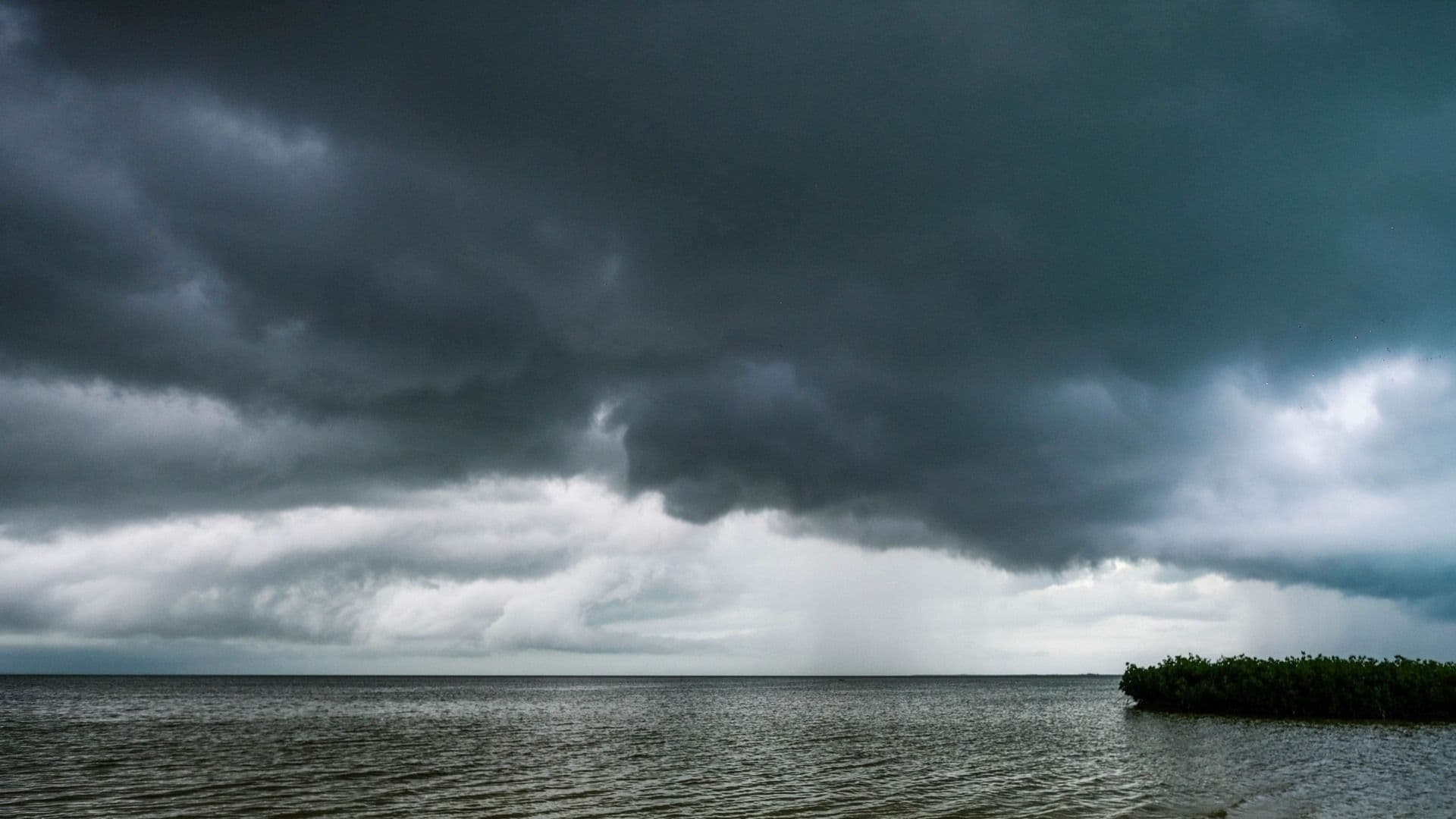 Cielo nublado previo a tormenta en Quintana Roo en enero 2025