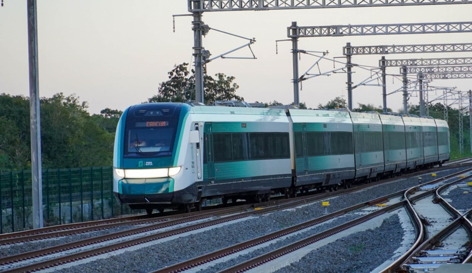 Tren Maya Registra Percance de Vía al Salir de la Estación San Francisco de Campeche