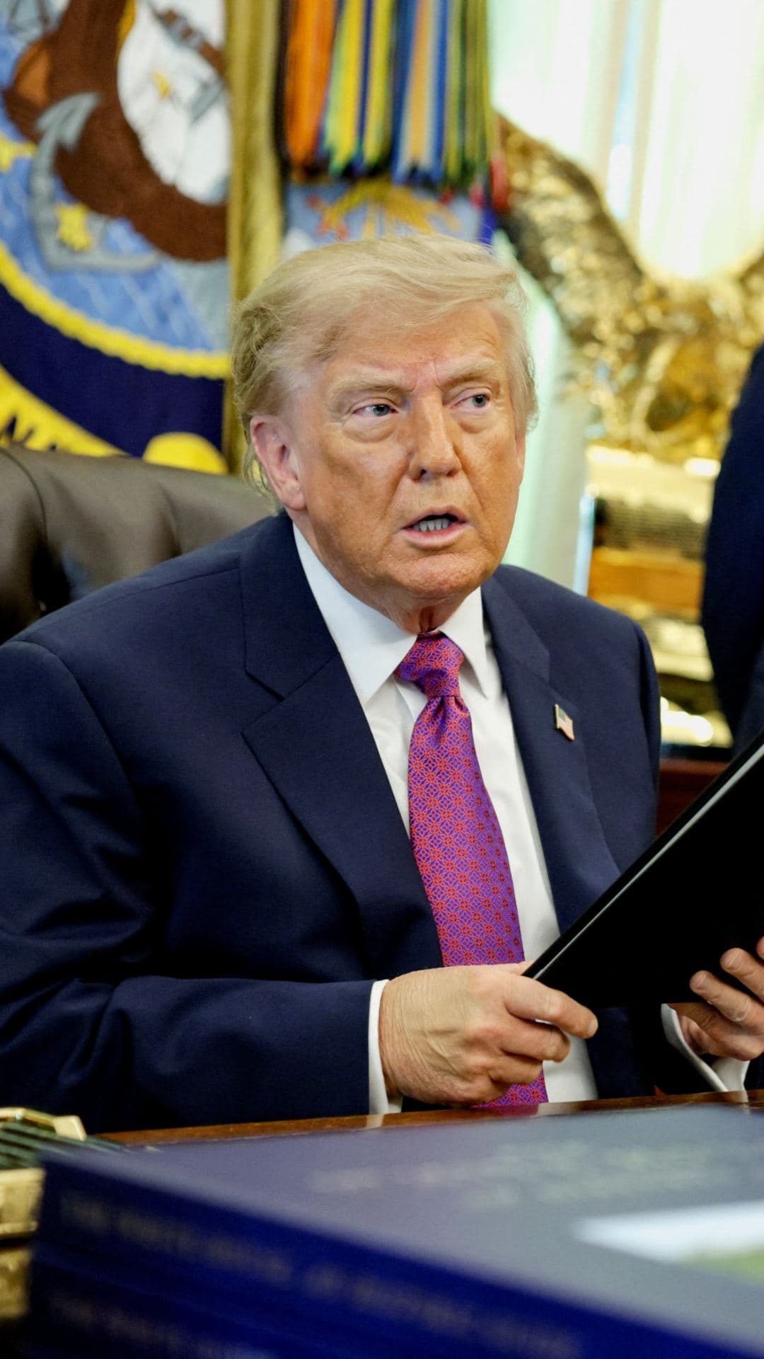 Trump Cambia Nombre de Lago Ontario a Lago América