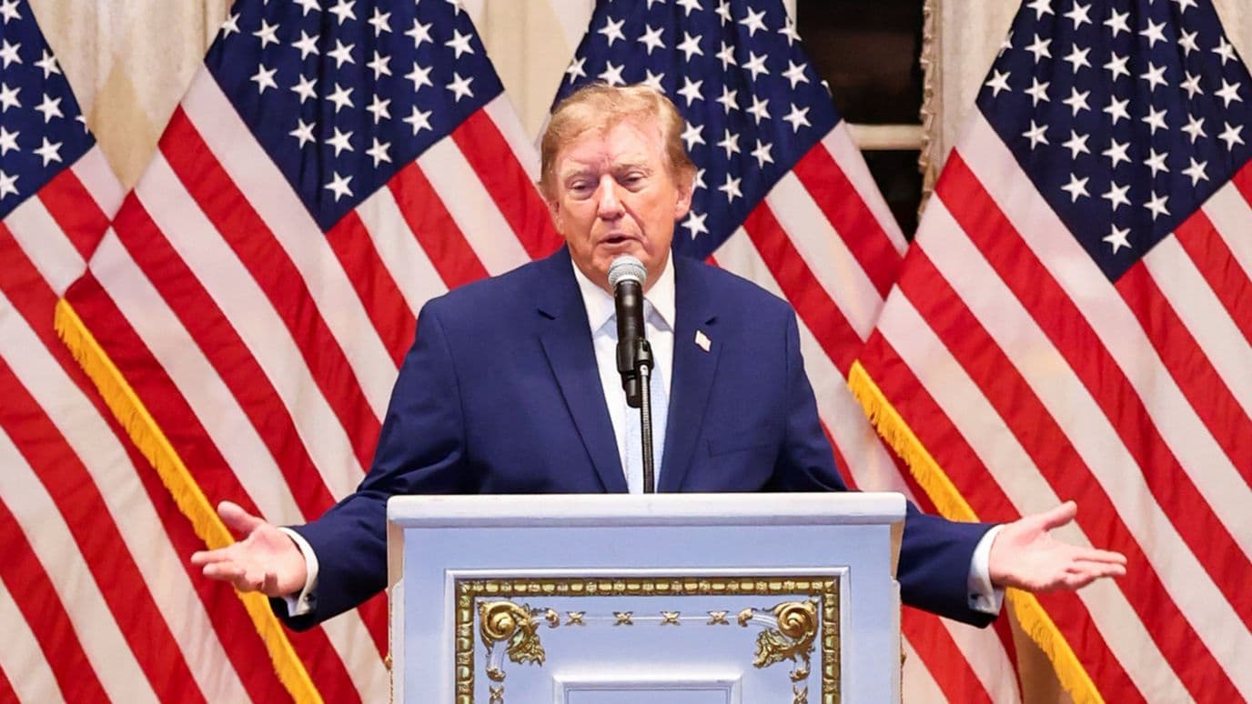 El presidente Donald Trump durante una cena en Palm Beach, Florida.