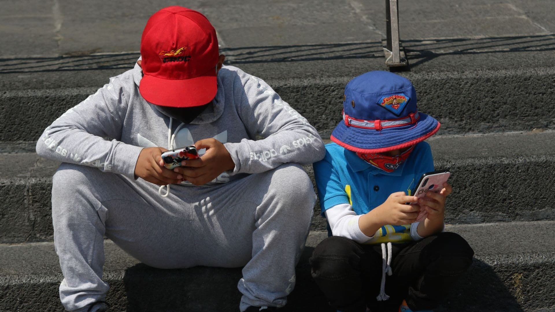 Uso de celular en niños