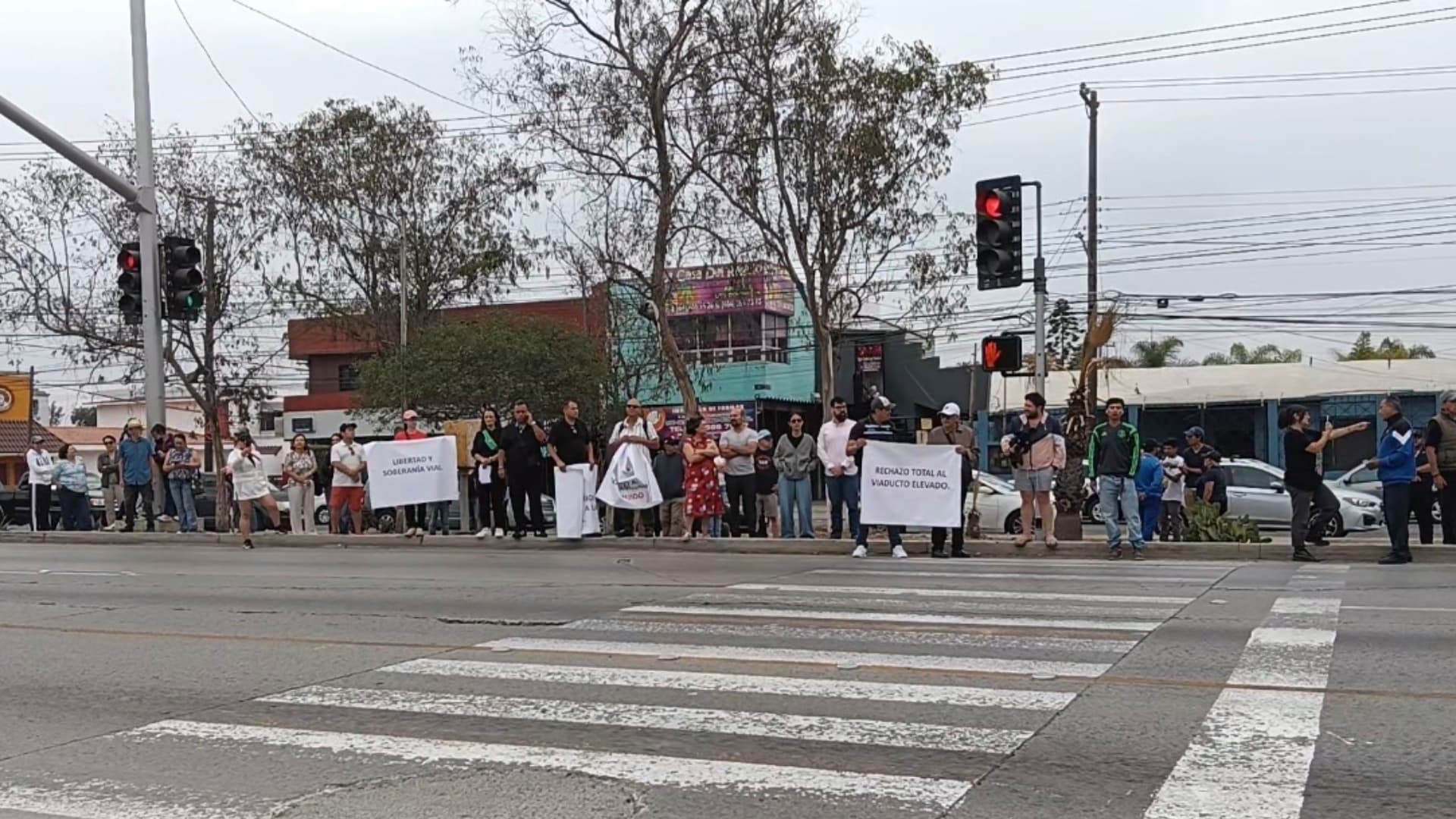 Vecinos de Otay en Tijuana Protestan por Construcción de Viaducto Elevado