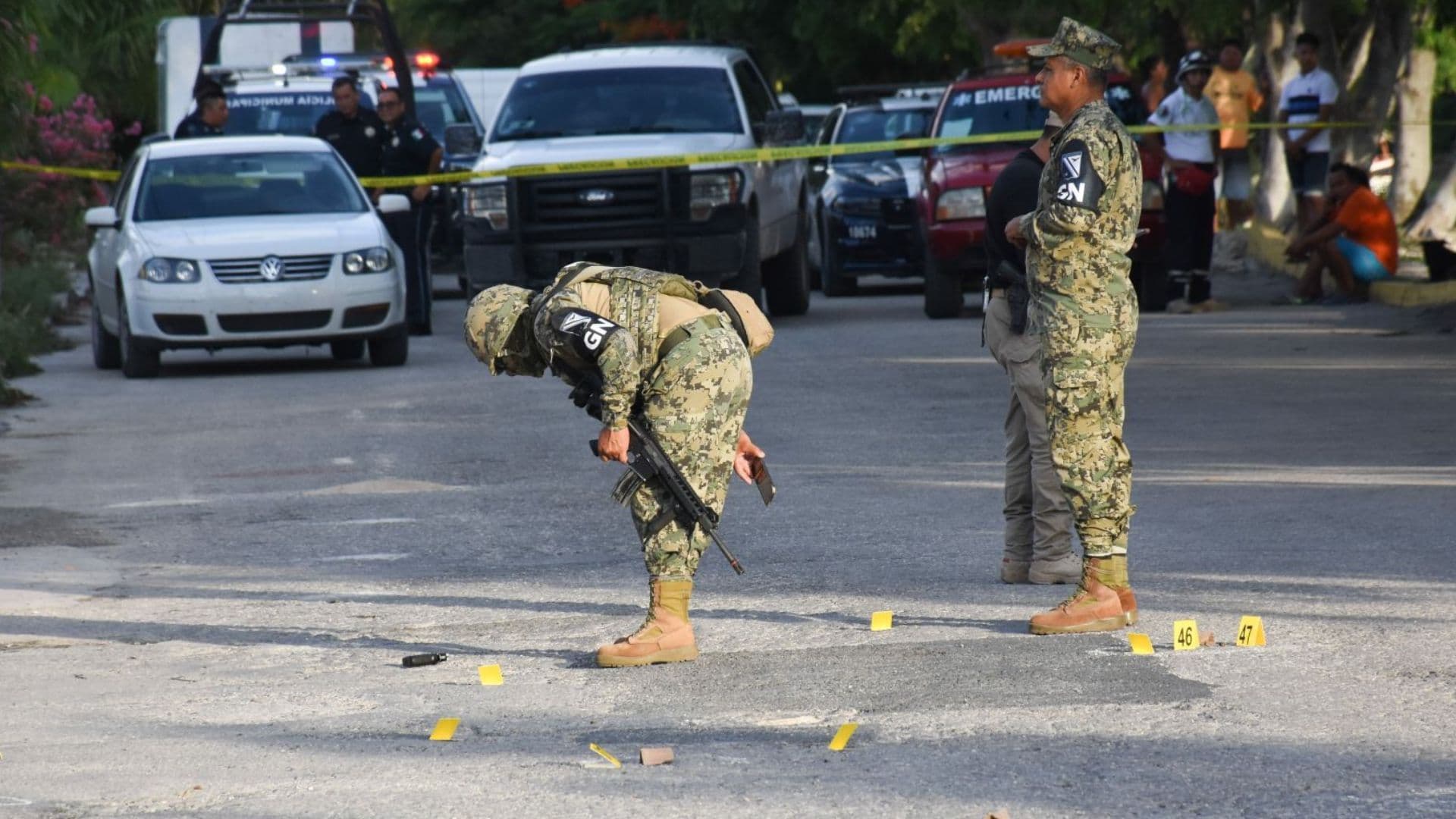 Víctor Manuel Amado de León fue asesinado mientras viajaba con su hermano