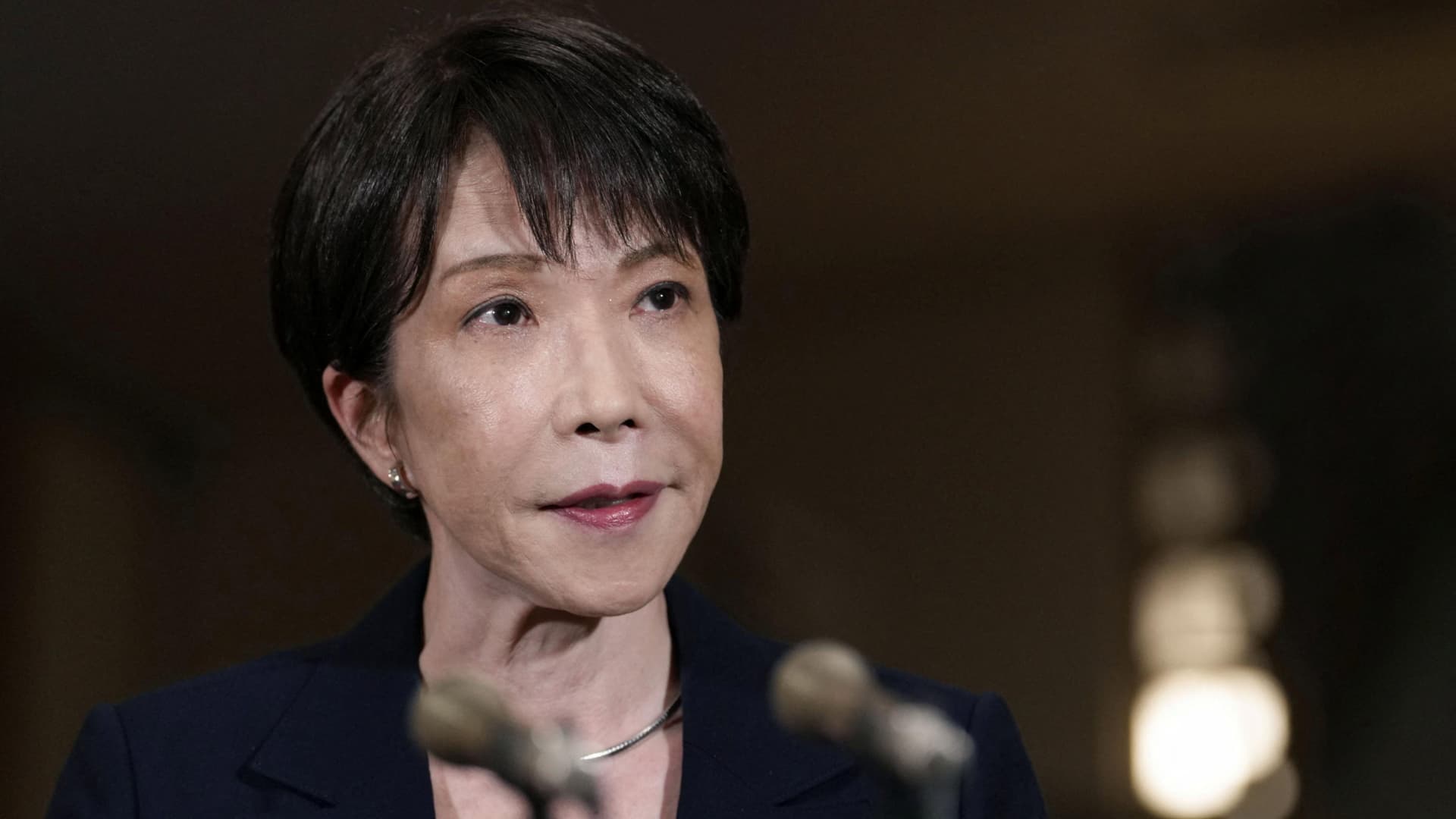 La primera ministra de Japón, Sanae Takaichi, calificó de "inaceptable" visita de Putin