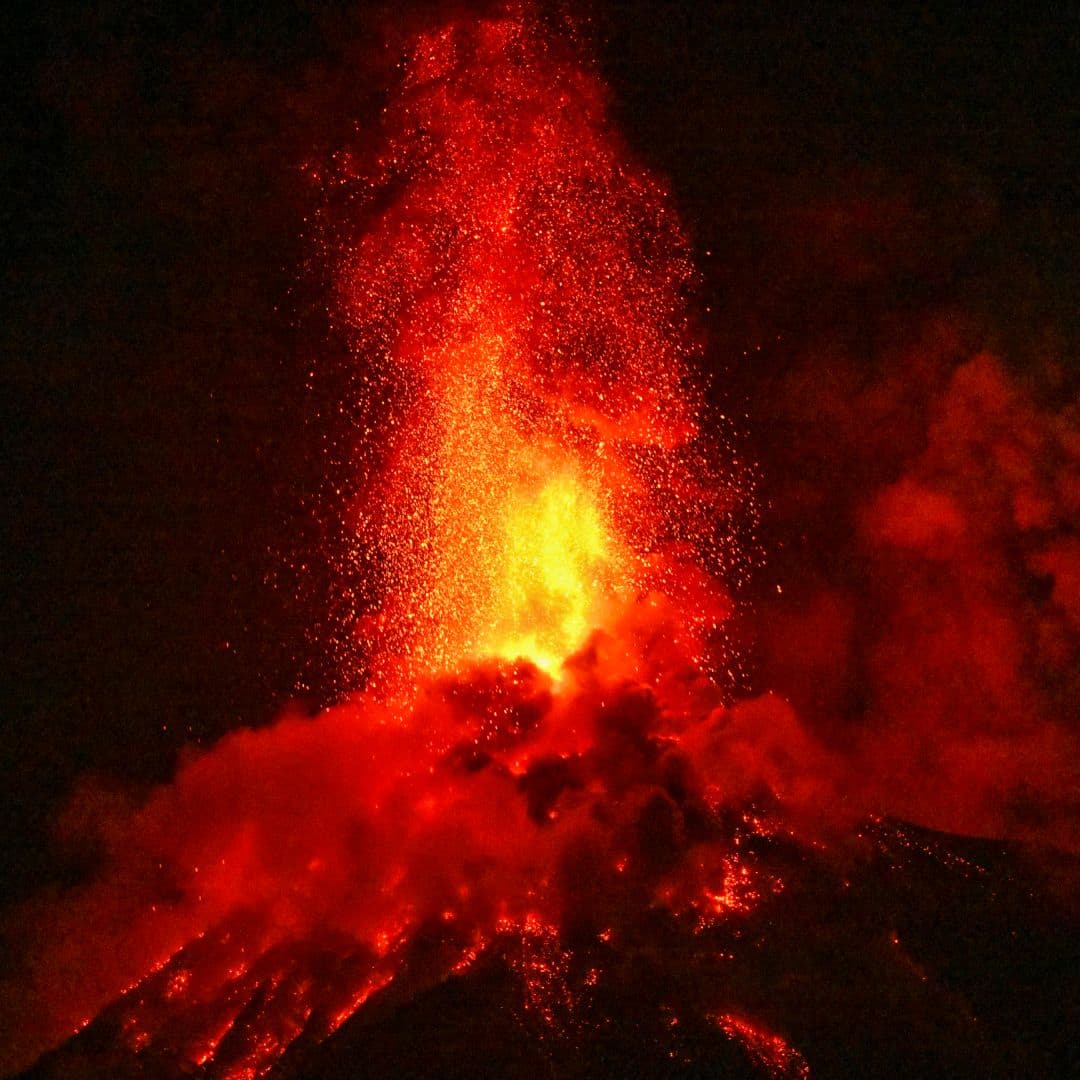El Volcán de Fuego, en Guatemala, entró en erupción