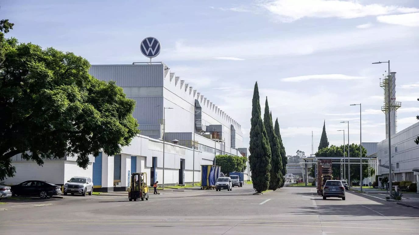 Sindicato anuncia posible huelga contra Volkswagen de México
