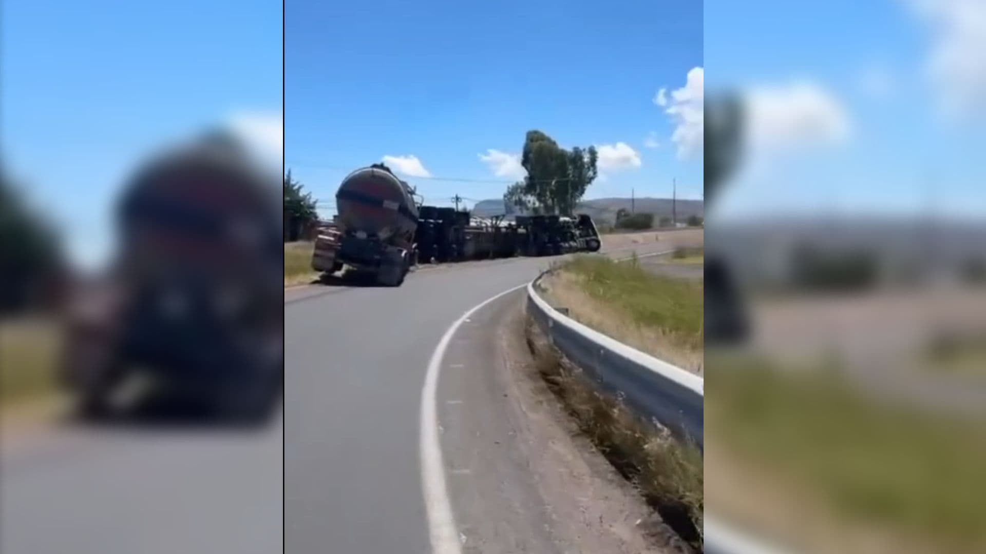 Pipa vuelca en la autopista Pachuca-Tuxpan