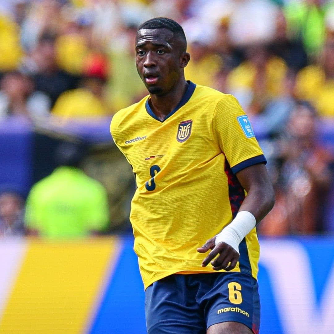 Willian Pacho, defensa de Ecuador
