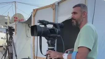 Foto: Camarógrafo Regresa a Trabajar tras Amputación de Pierna por Bombardeo en Gaza