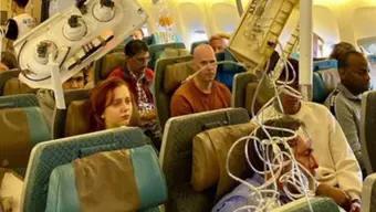 Foto: ¡De Terror! Avión es Sacudido por Turbulencias: Hay un Muerto y 30 Heridos