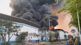 Foto: Se Registra Fuerte Incendio en el Municipio de Corregidora, Querétaro